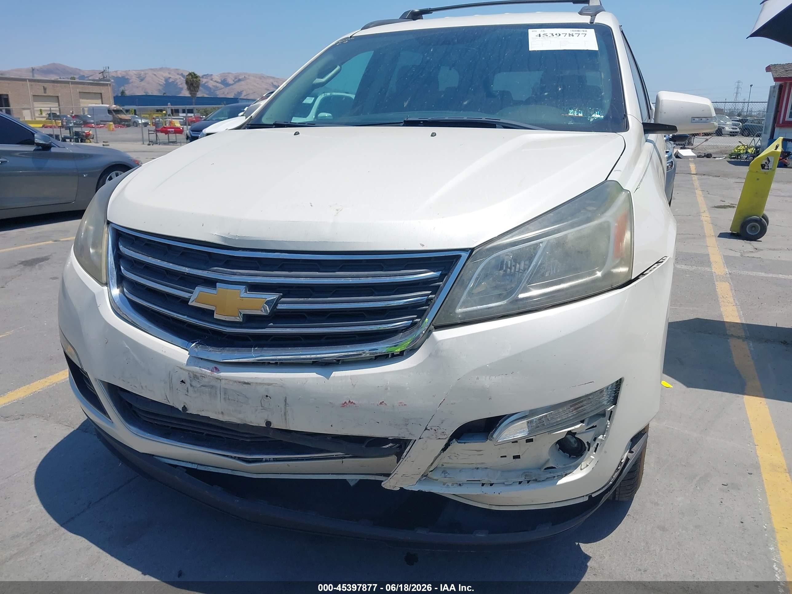 2015 Chevrolet Traverse 1lt White vin: 1GNKVGKD1FJ249758