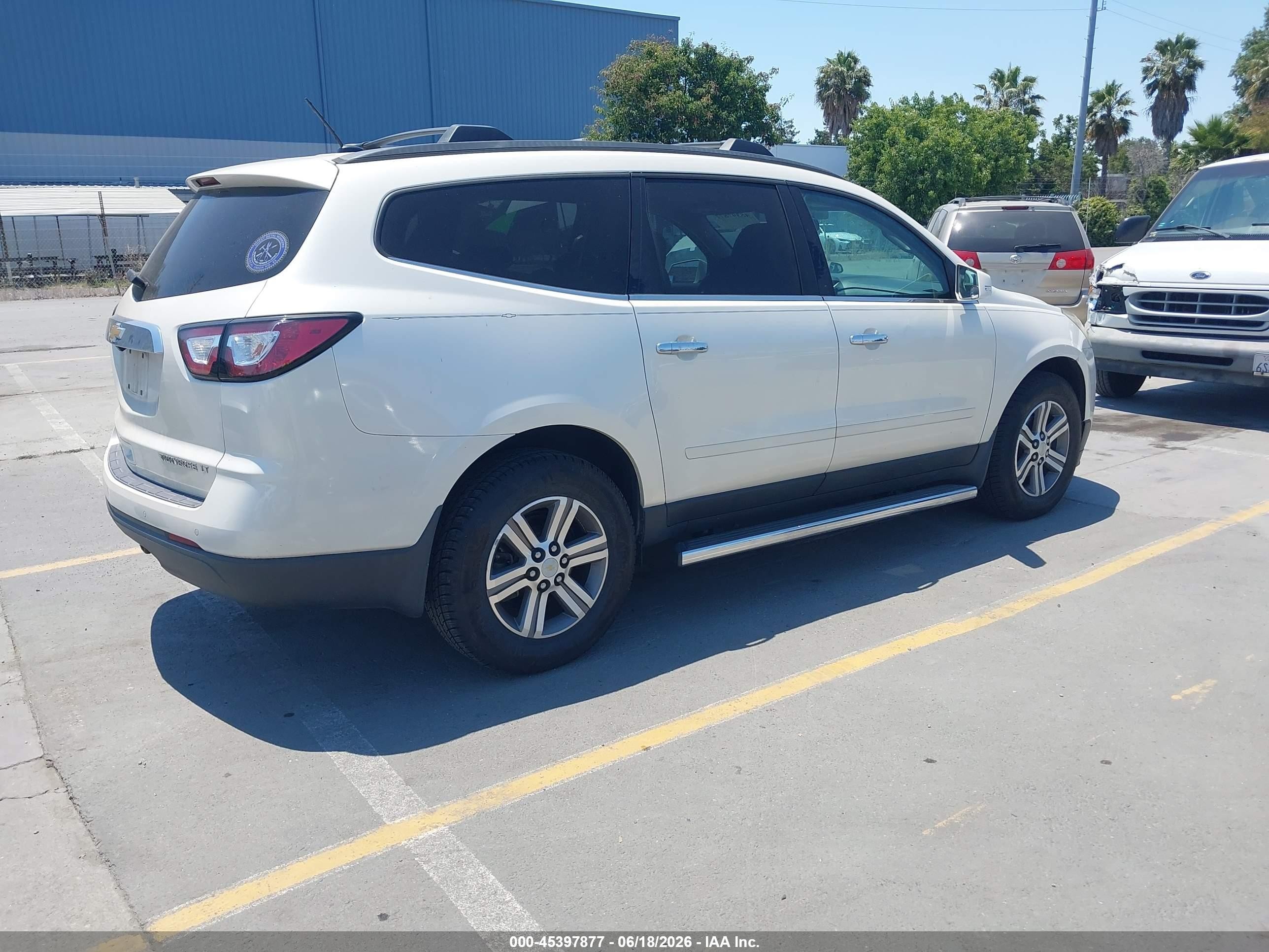 2015 Chevrolet Traverse 1lt White vin: 1GNKVGKD1FJ249758