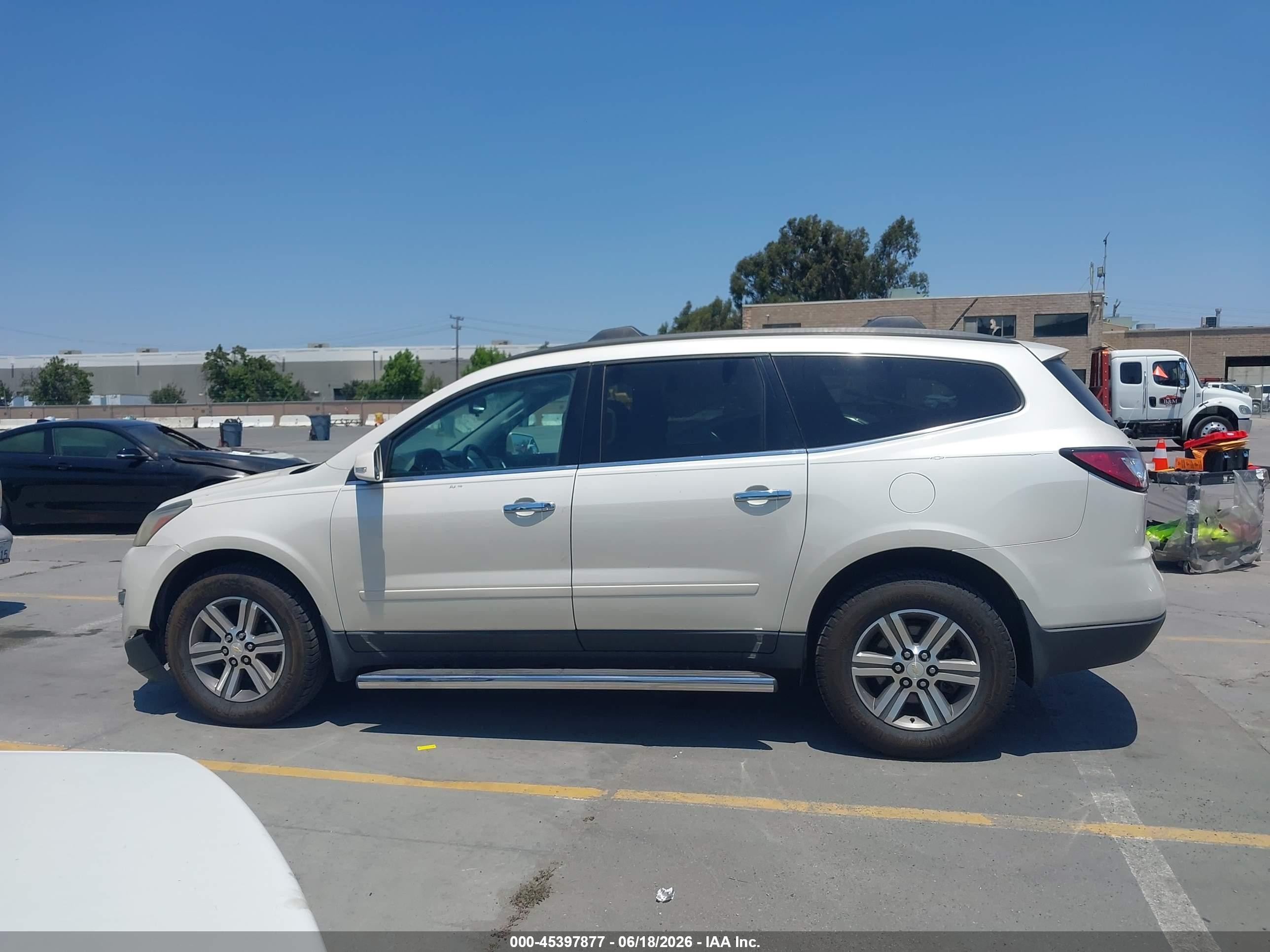 2015 Chevrolet Traverse 1lt White vin: 1GNKVGKD1FJ249758