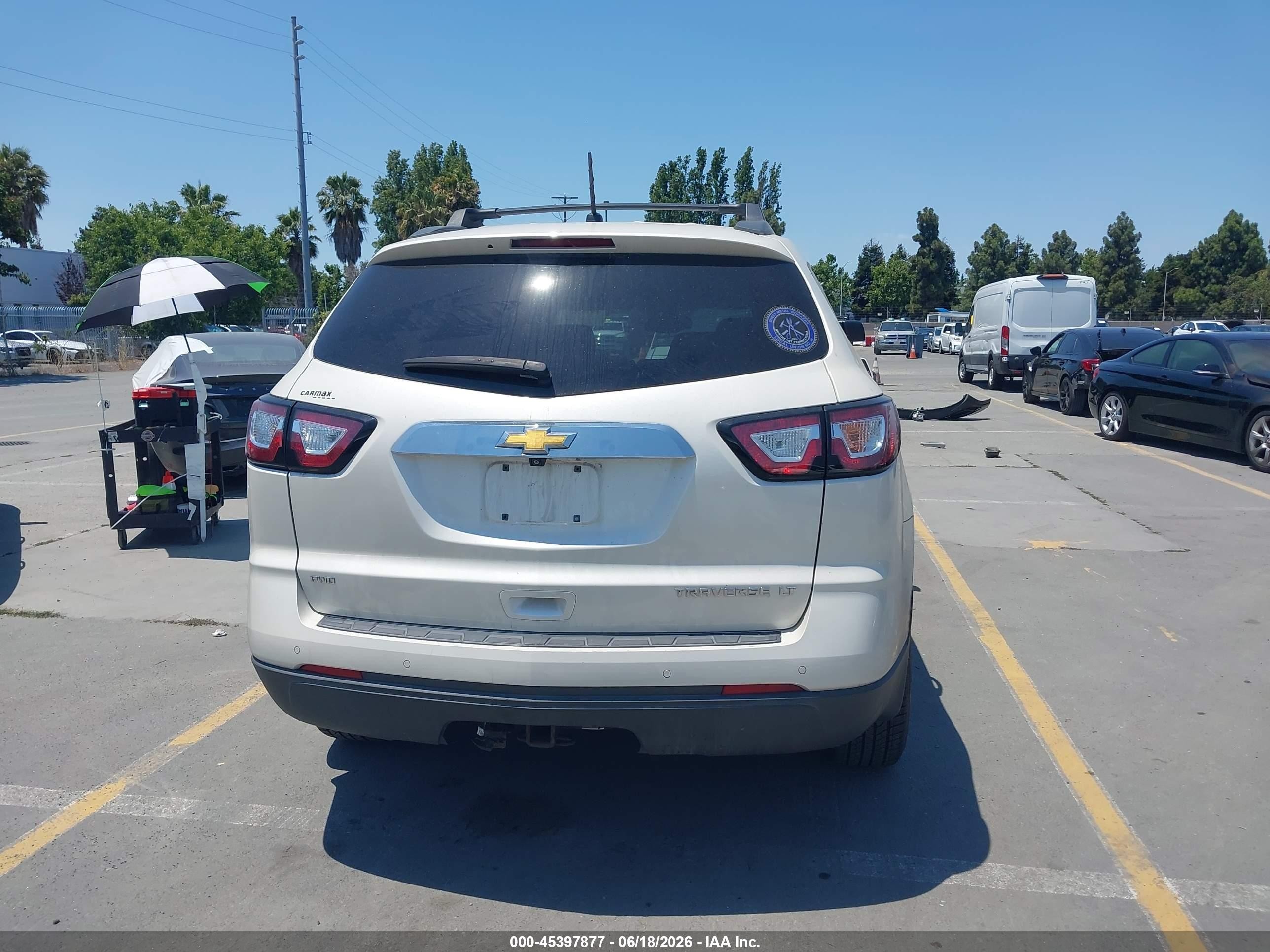 2015 Chevrolet Traverse 1lt White vin: 1GNKVGKD1FJ249758