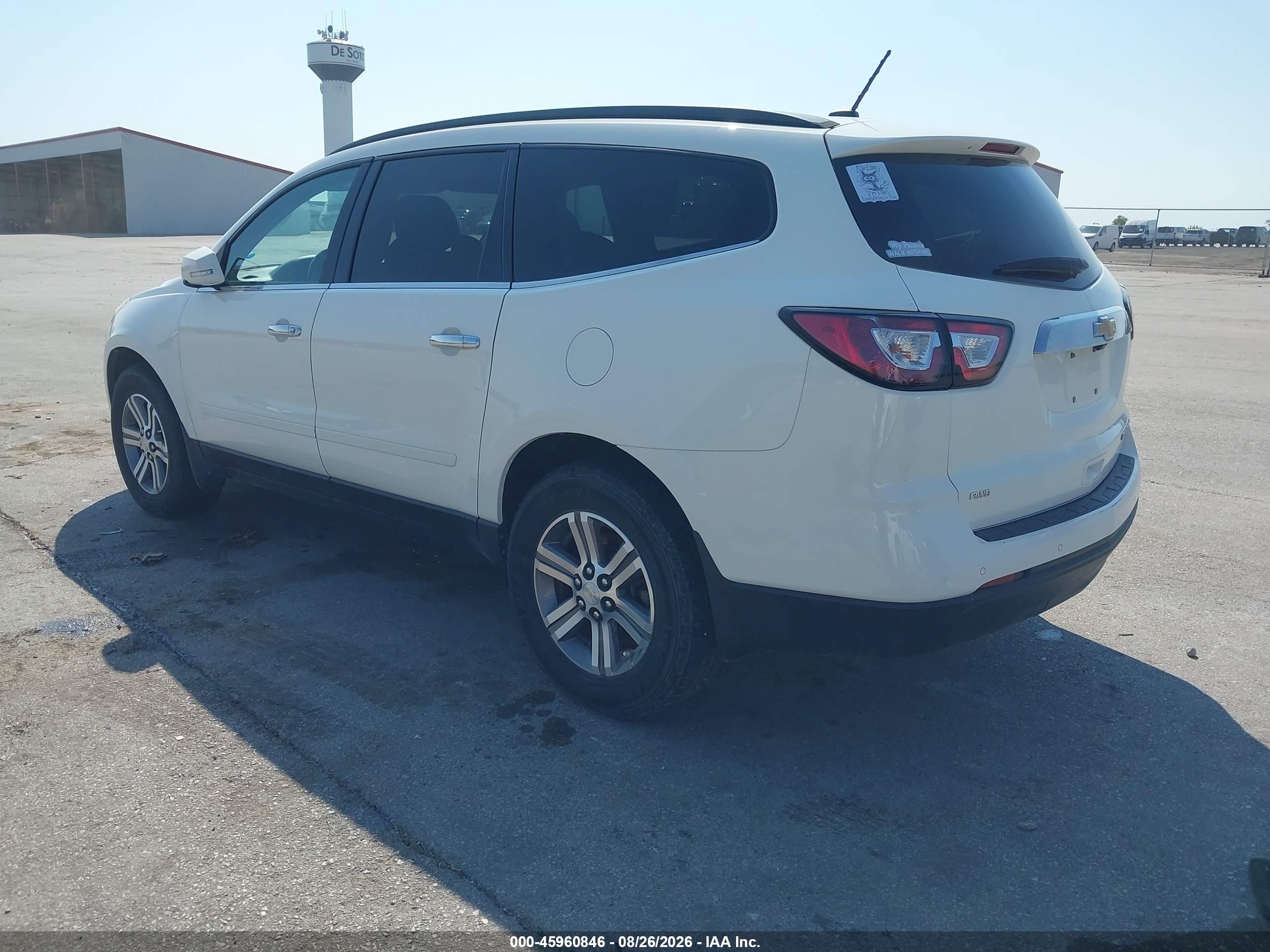 2015 Chevrolet Traverse Lt White vin: 1GNKVGKD1FJ311613