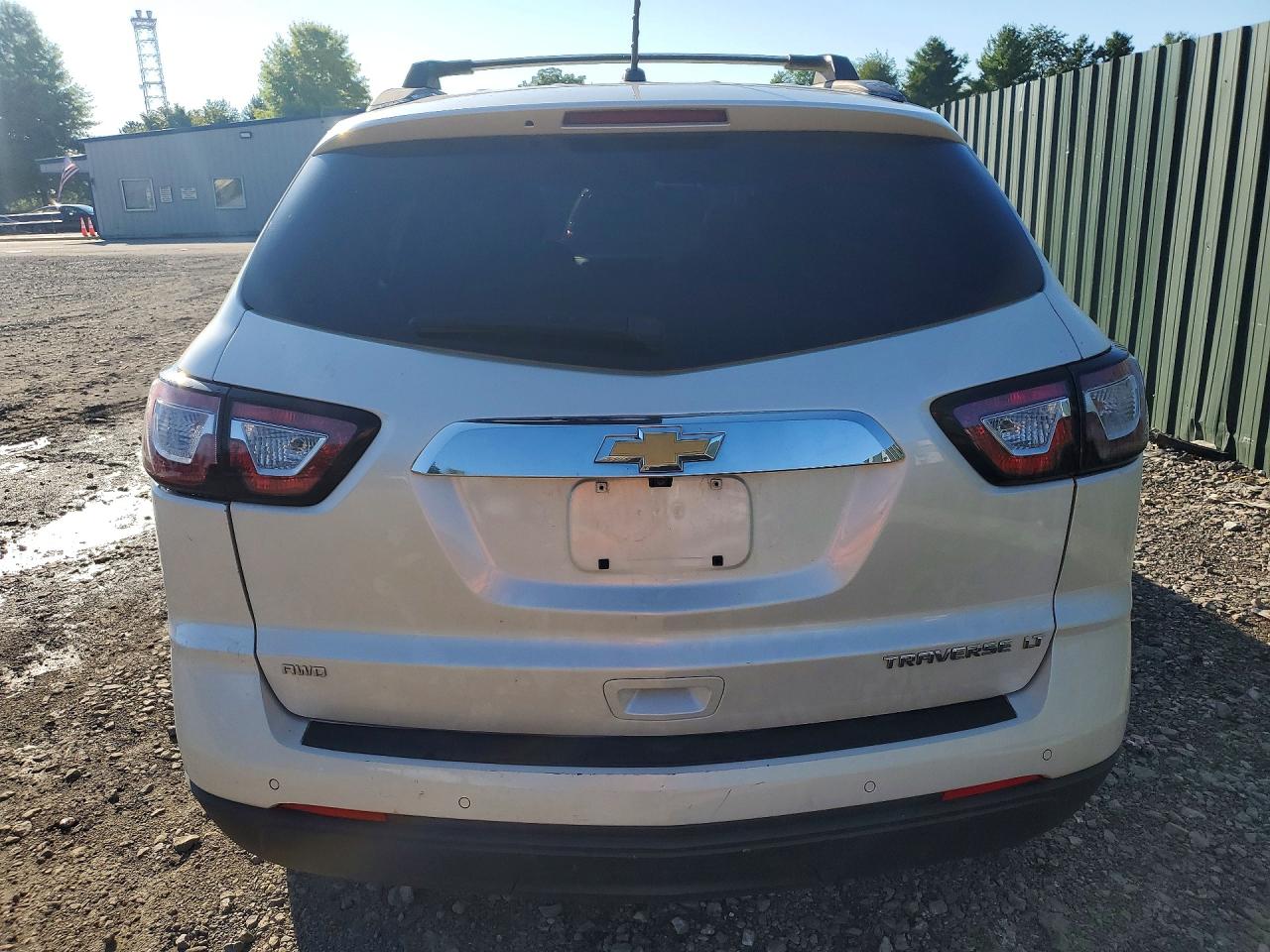 2013 Chevrolet Traverse Lt White vin: 1GNKVGKD2DJ165705