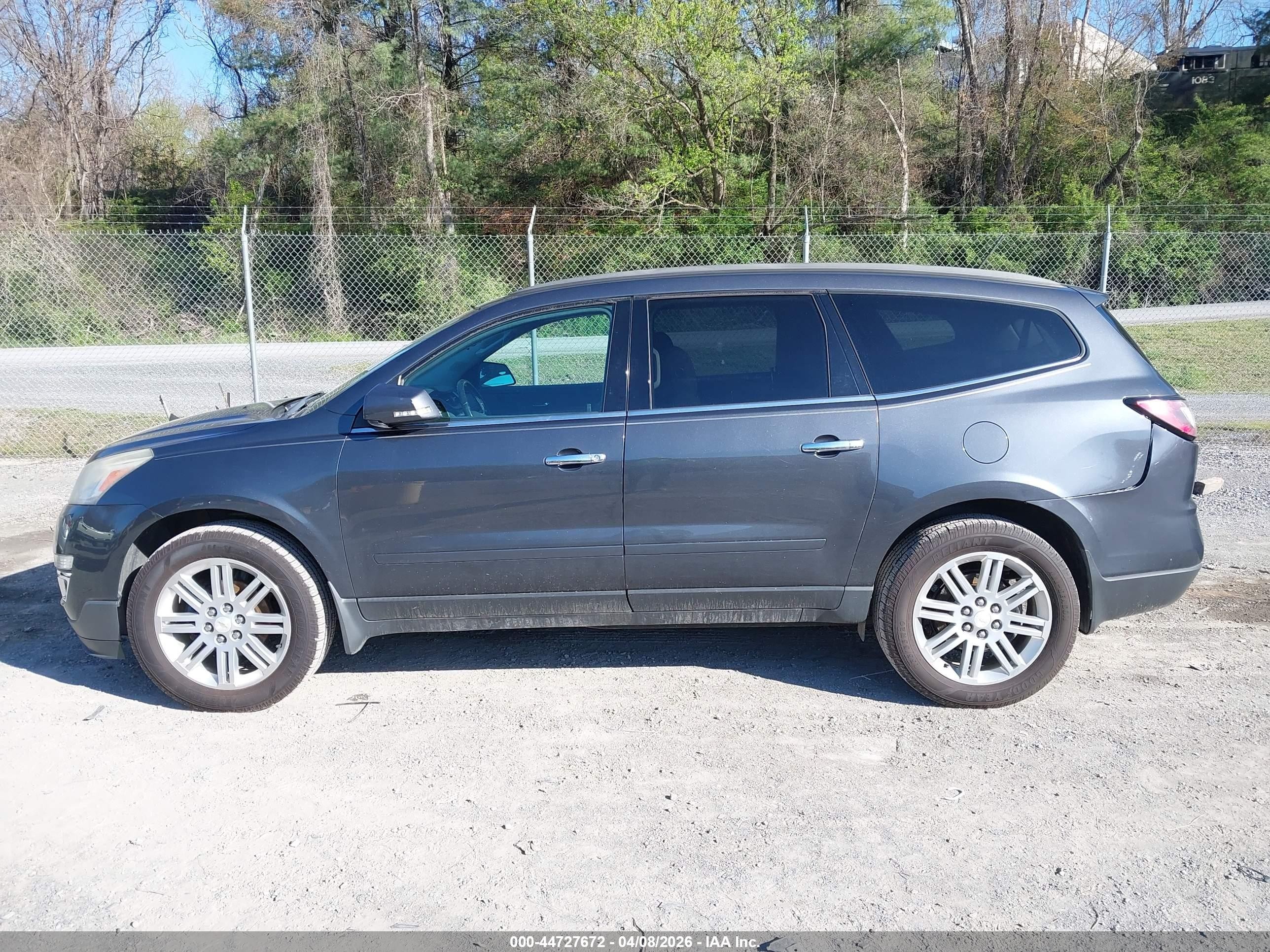 2014 Chevrolet Traverse 1lt Gray vin: 1GNKVGKD2EJ100869