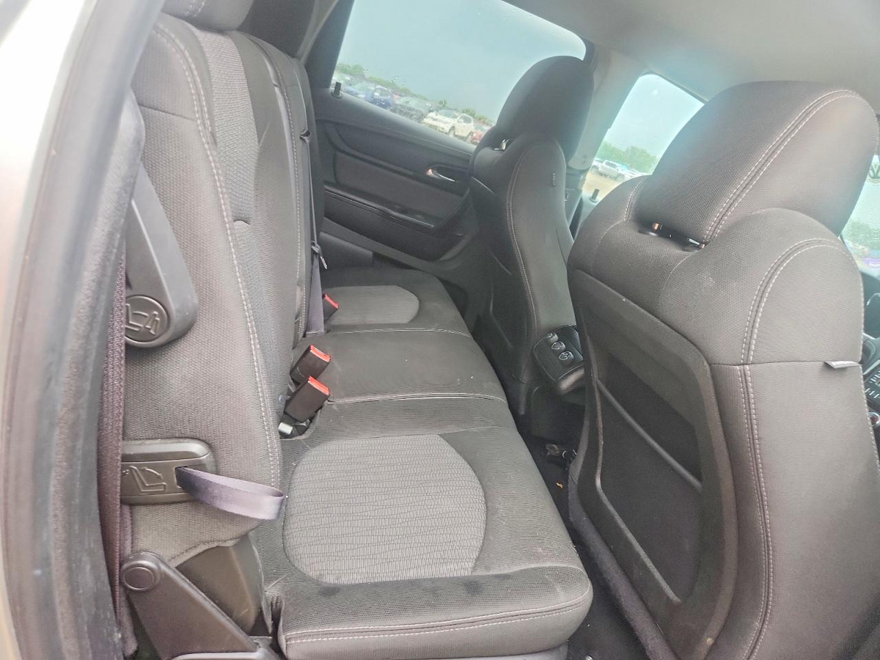 2015 Chevrolet Traverse Lt Silver vin: 1GNKVGKD2FJ346533