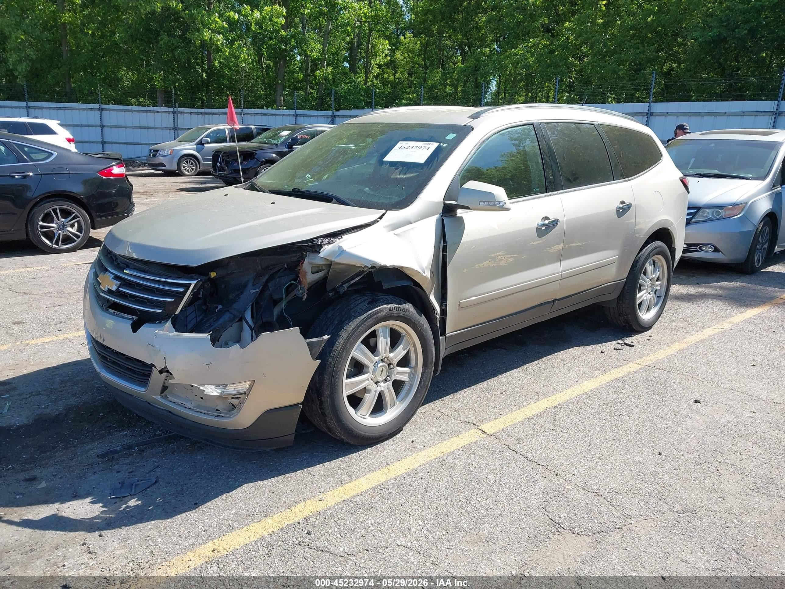 2017 Chevrolet Traverse 1lt Silver vin: 1GNKVGKD2HJ184146