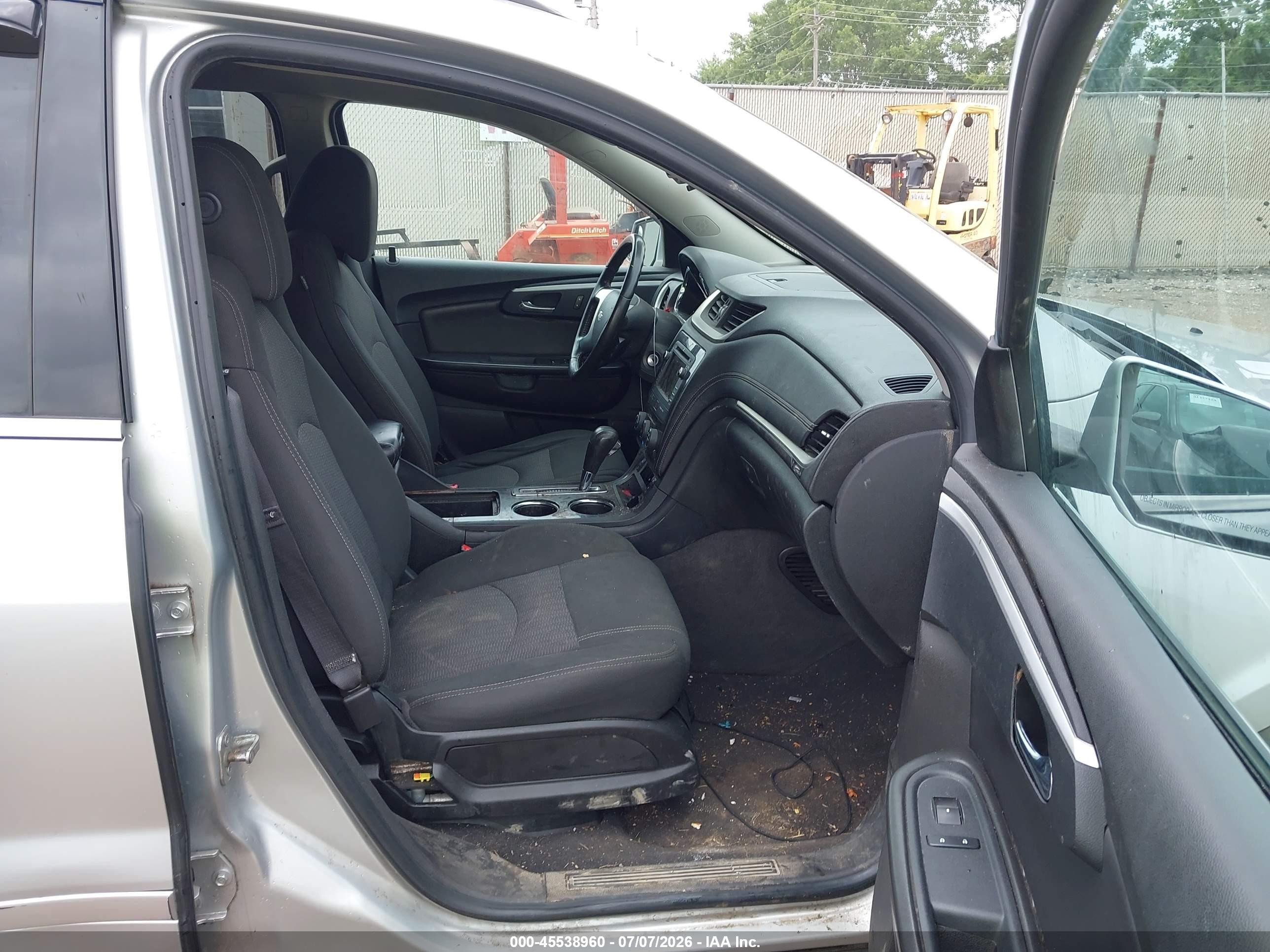 2013 Chevrolet Traverse Lt Silver vin: 1GNKVGKD3DJ194484