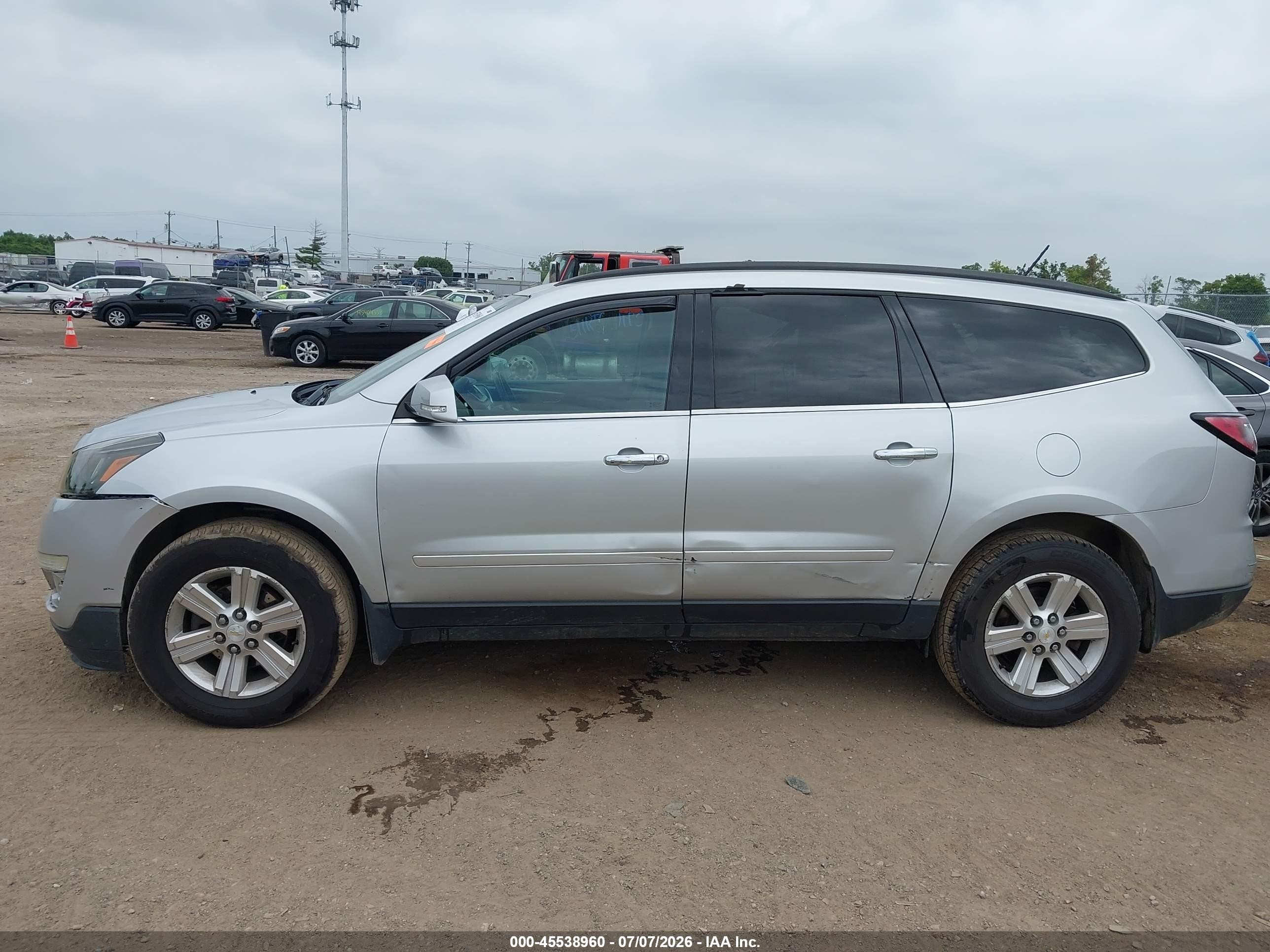 2013 Chevrolet Traverse Lt Silver vin: 1GNKVGKD3DJ194484