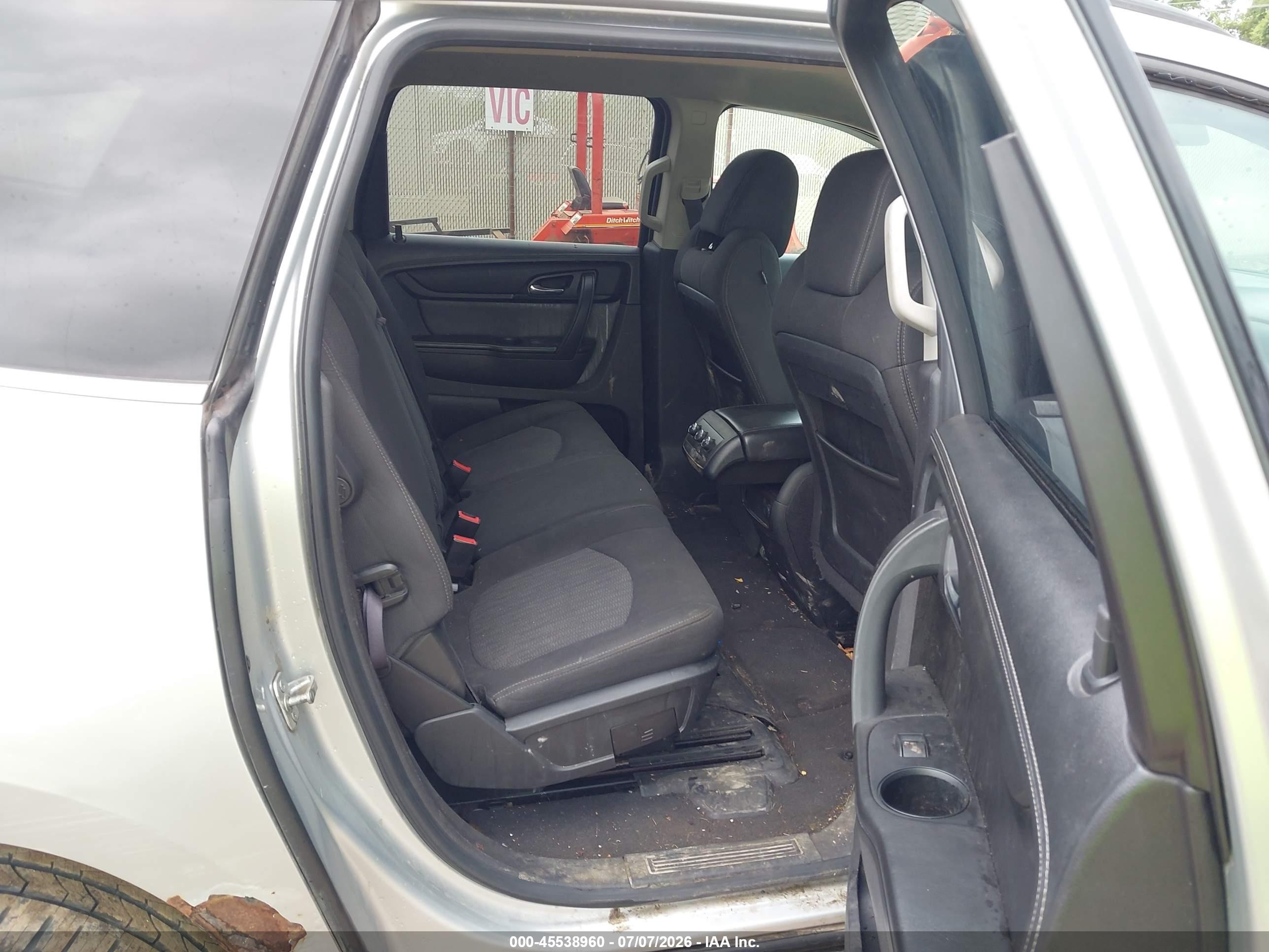2013 Chevrolet Traverse Lt Silver vin: 1GNKVGKD3DJ194484