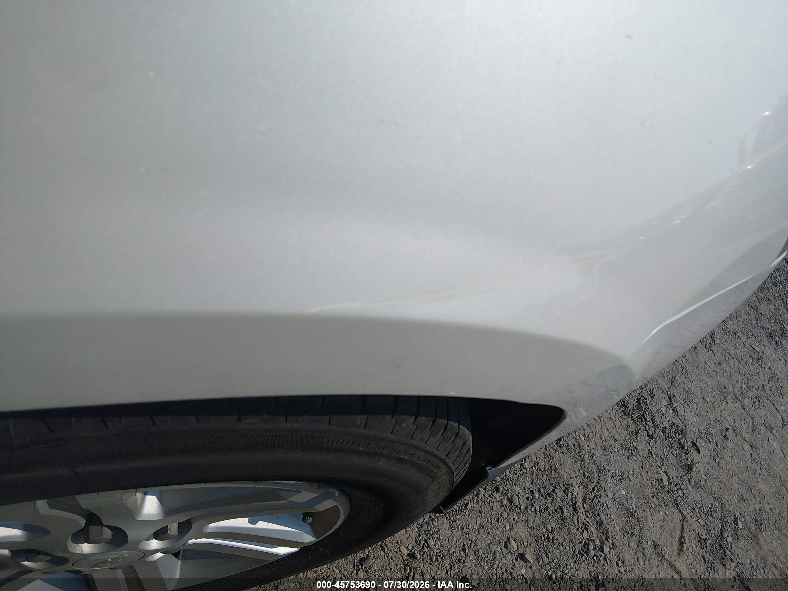 2014 Chevrolet Traverse 1lt White vin: 1GNKVGKD3EJ241188