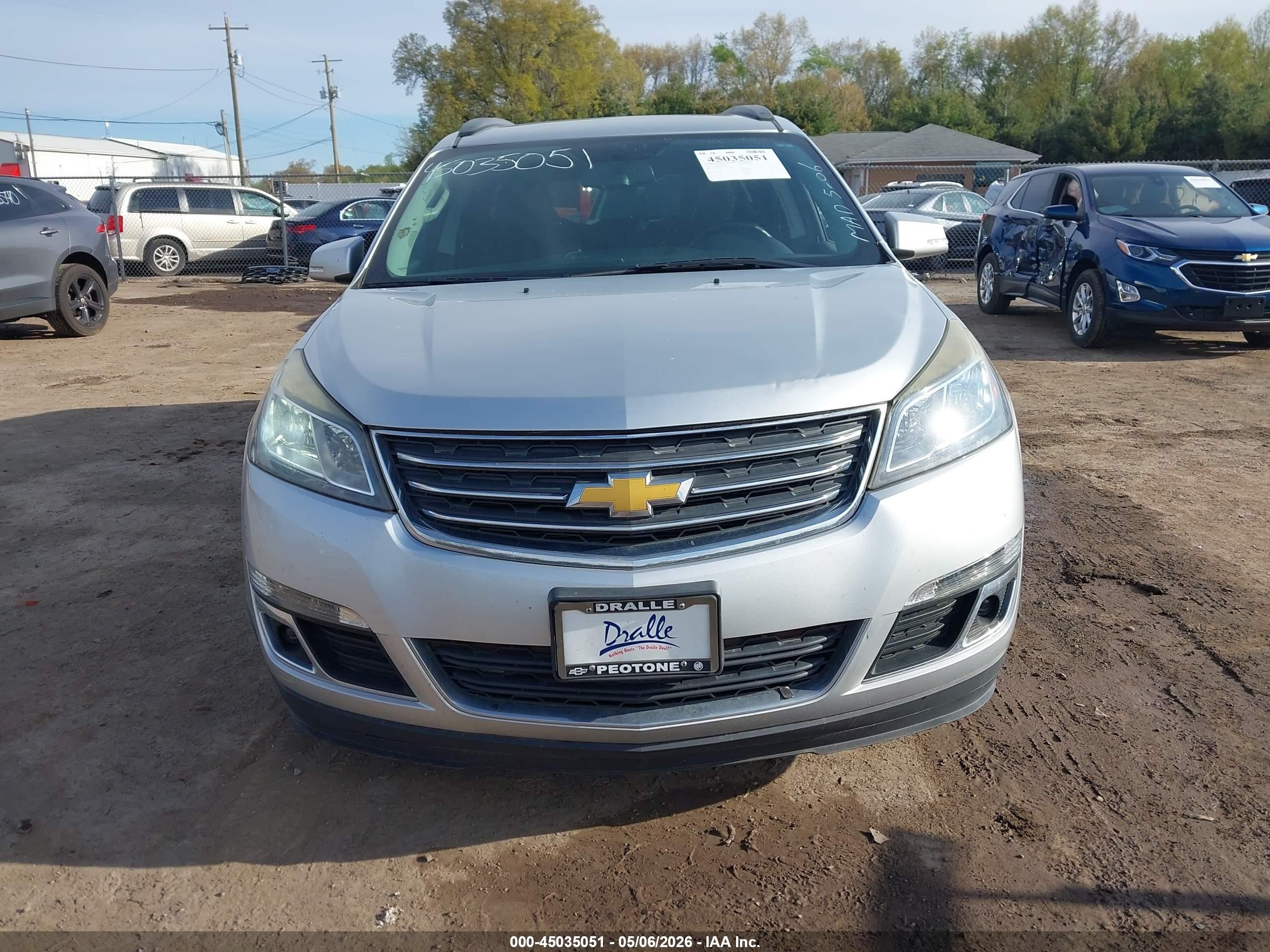 2015 Chevrolet Traverse 1lt Silver vin: 1GNKVGKD3FJ190163