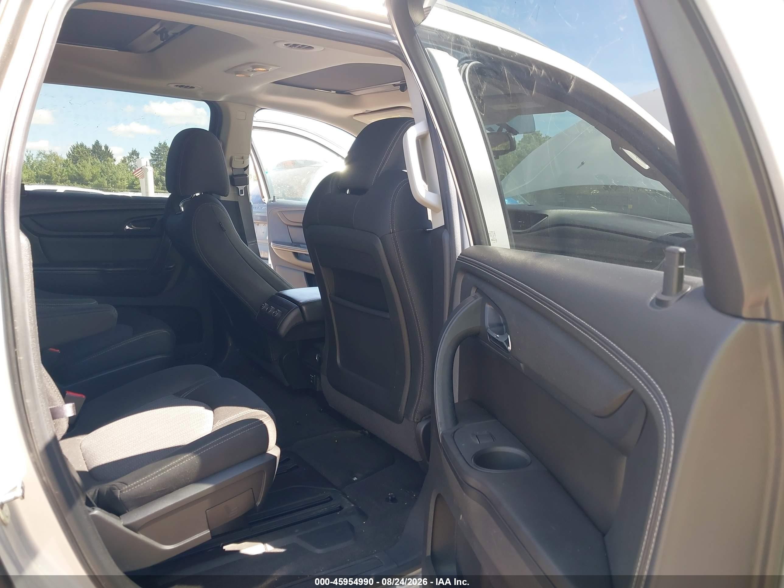 2015 Chevrolet Traverse 1lt Silver vin: 1GNKVGKD3FJ190163