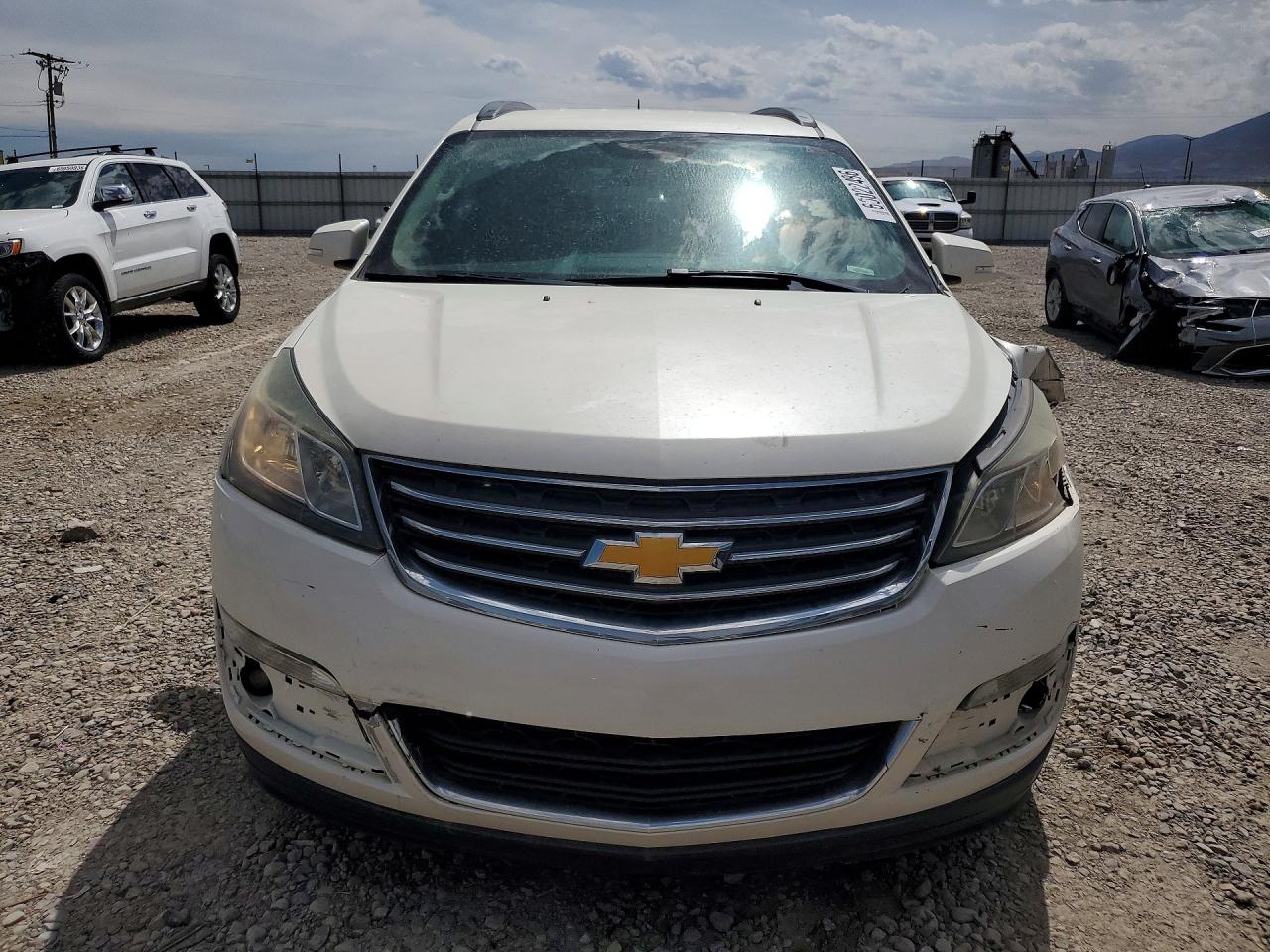 2015 Chevrolet Traverse Lt White vin: 1GNKVGKD3FJ243539