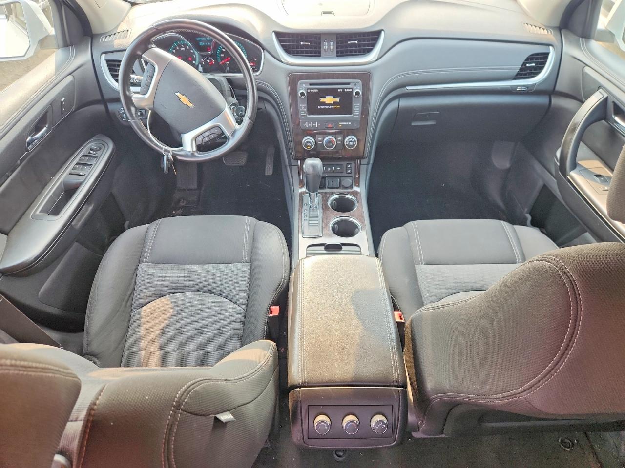 2017 Chevrolet Traverse Lt Белый vin: 1GNKVGKD3HJ264202