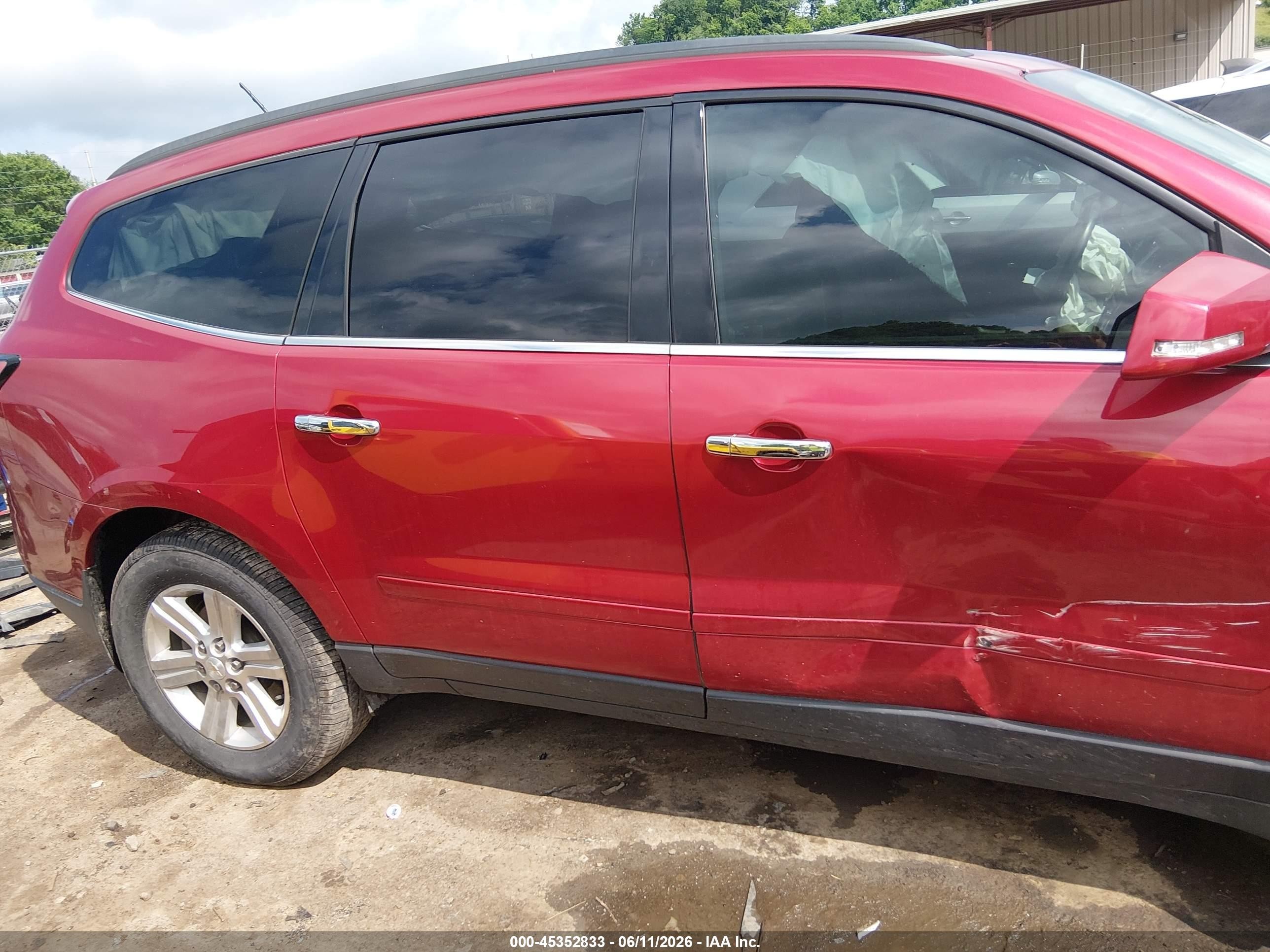 2013 Chevrolet Traverse 1lt Red vin: 1GNKVGKD4DJ195515