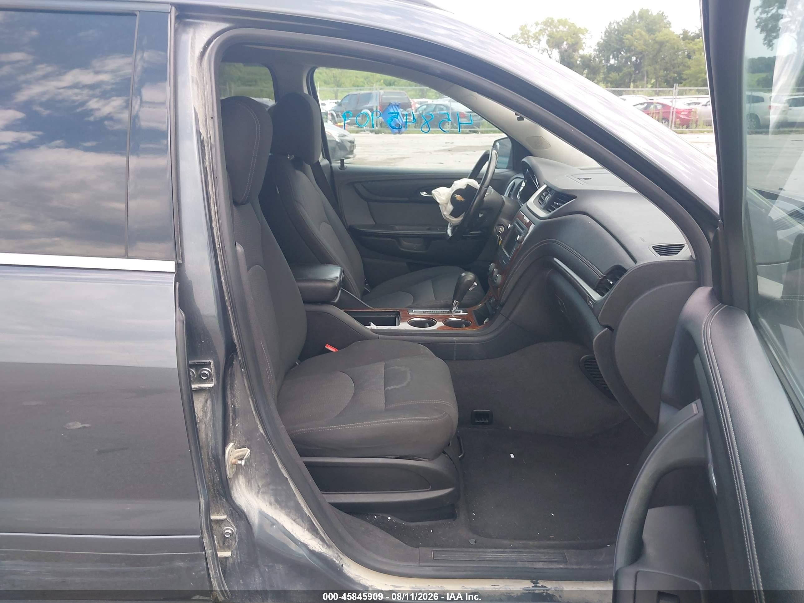 2013 Chevrolet Traverse Lt Gray vin: 1GNKVGKD4DJ196440