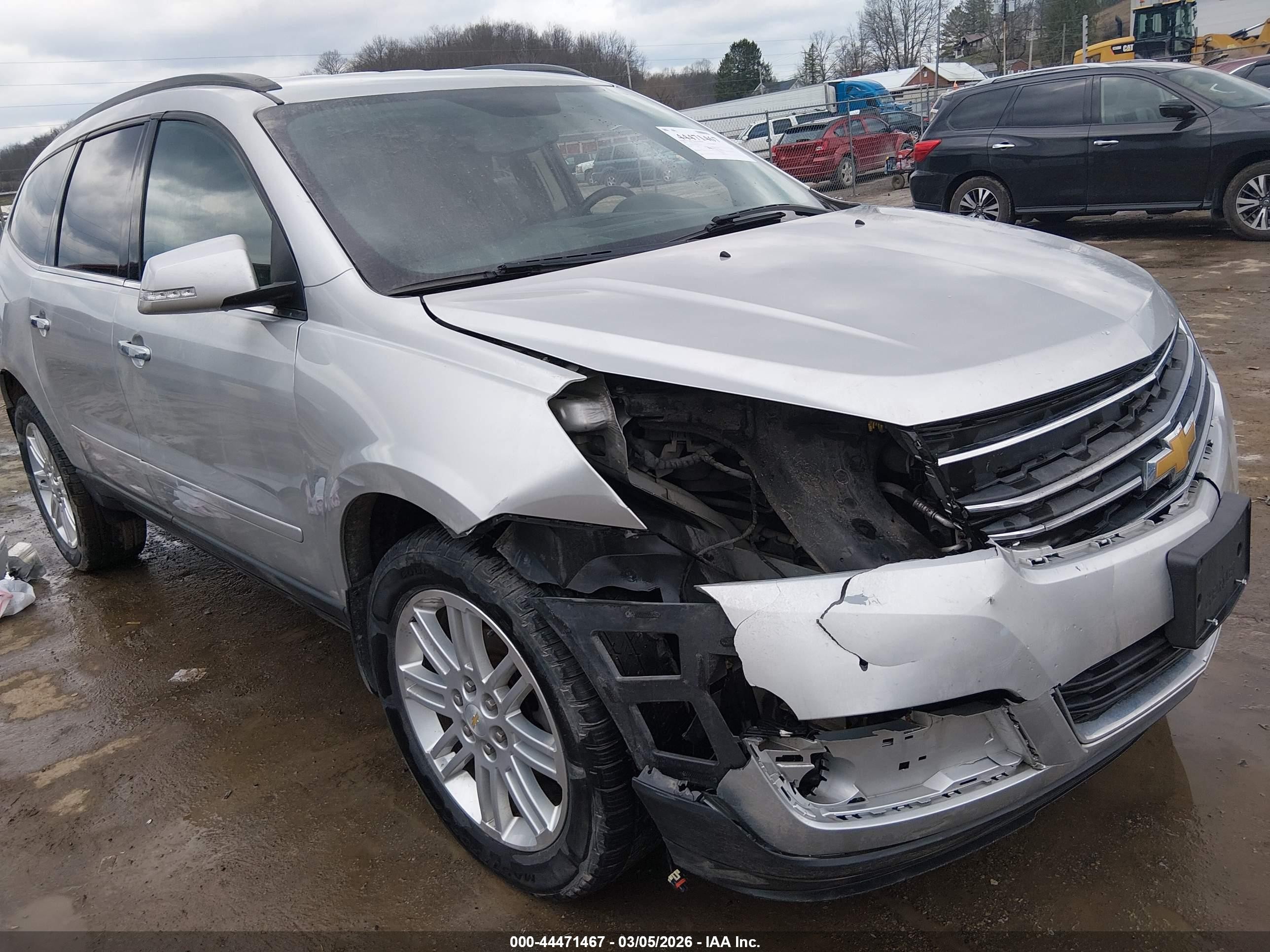 2015 Chevrolet Traverse 1lt Silver vin: 1GNKVGKD4FJ192195