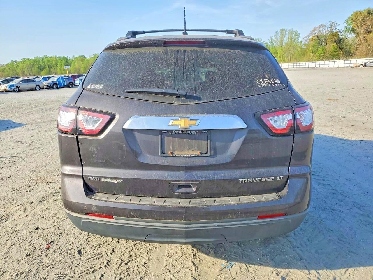 2015 Chevrolet Traverse Lt Silver vin: 1GNKVGKD4FJ257997