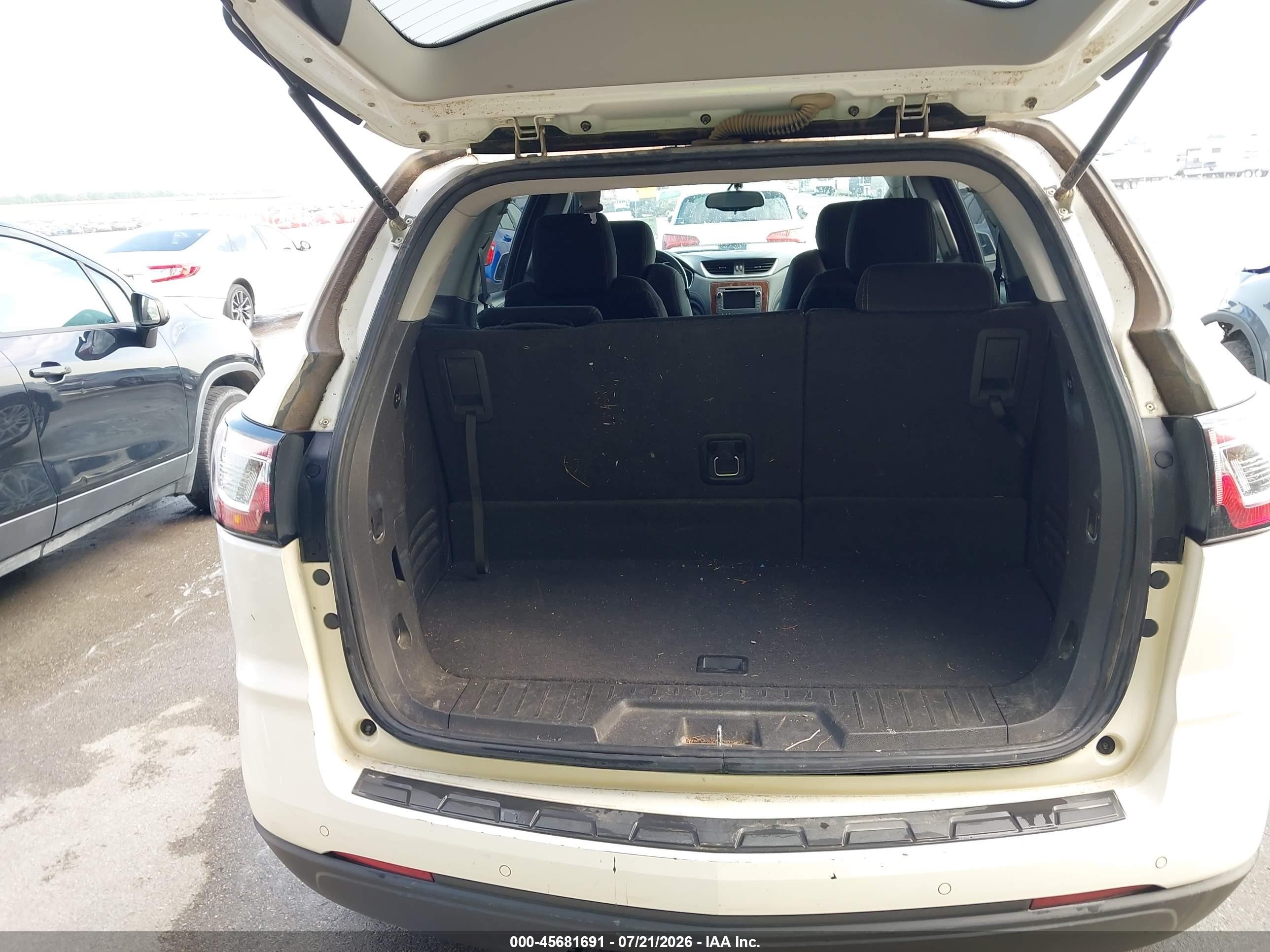 2014 Chevrolet Traverse 1lt White vin: 1GNKVGKD5EJ237904