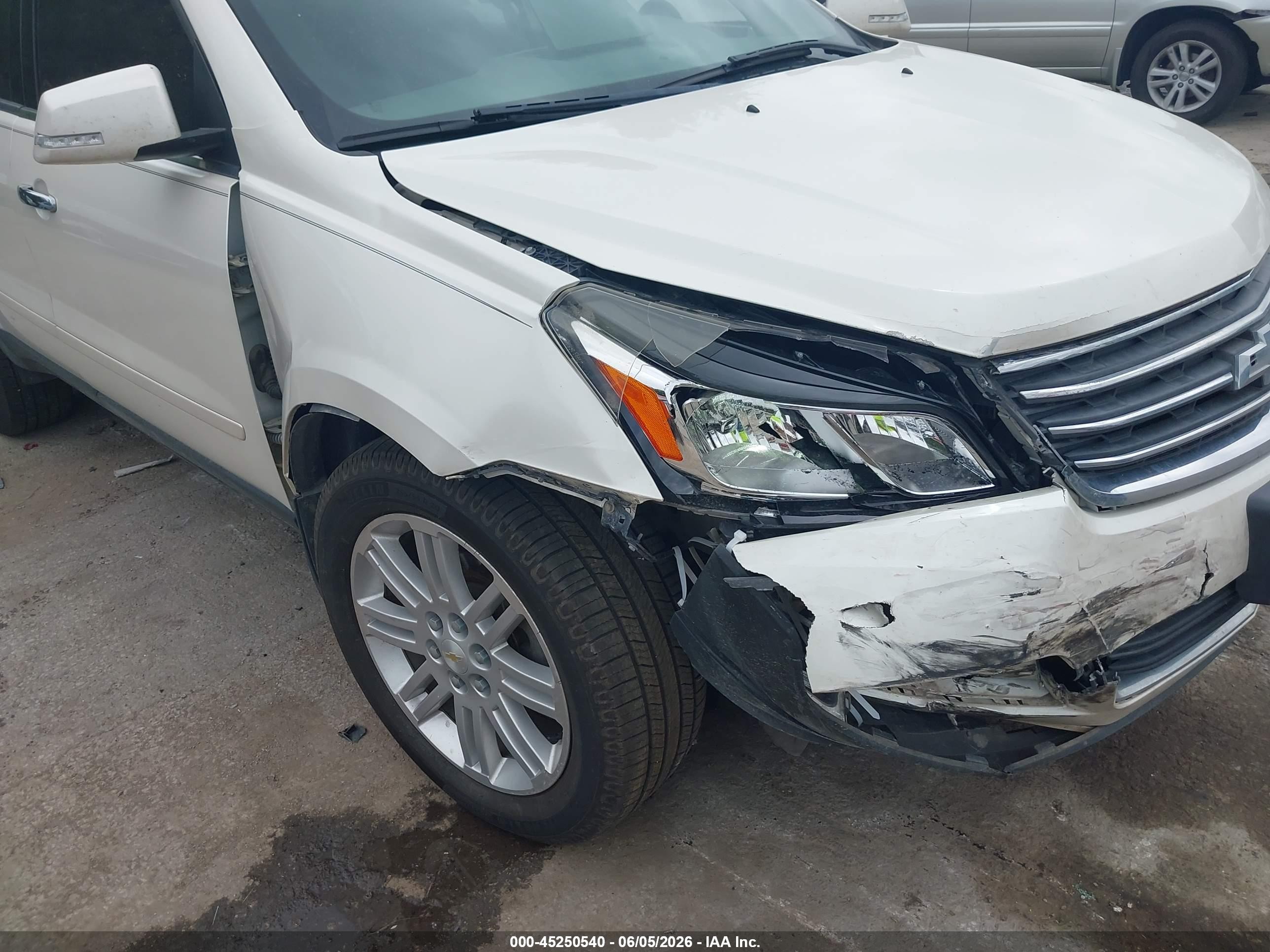 2013 Chevrolet Traverse 1lt White vin: 1GNKVGKD6DJ177632