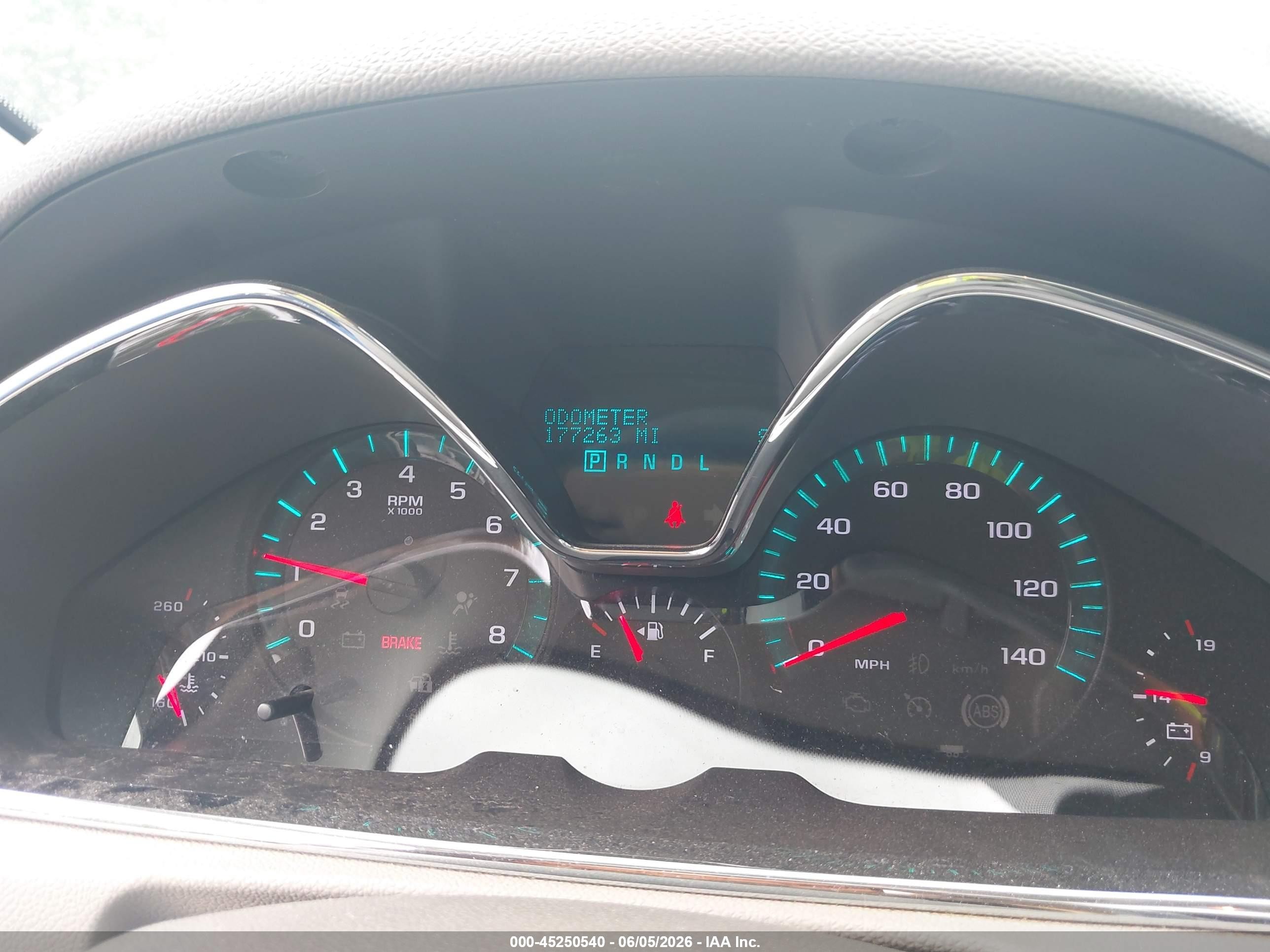 2013 Chevrolet Traverse 1lt White vin: 1GNKVGKD6DJ177632