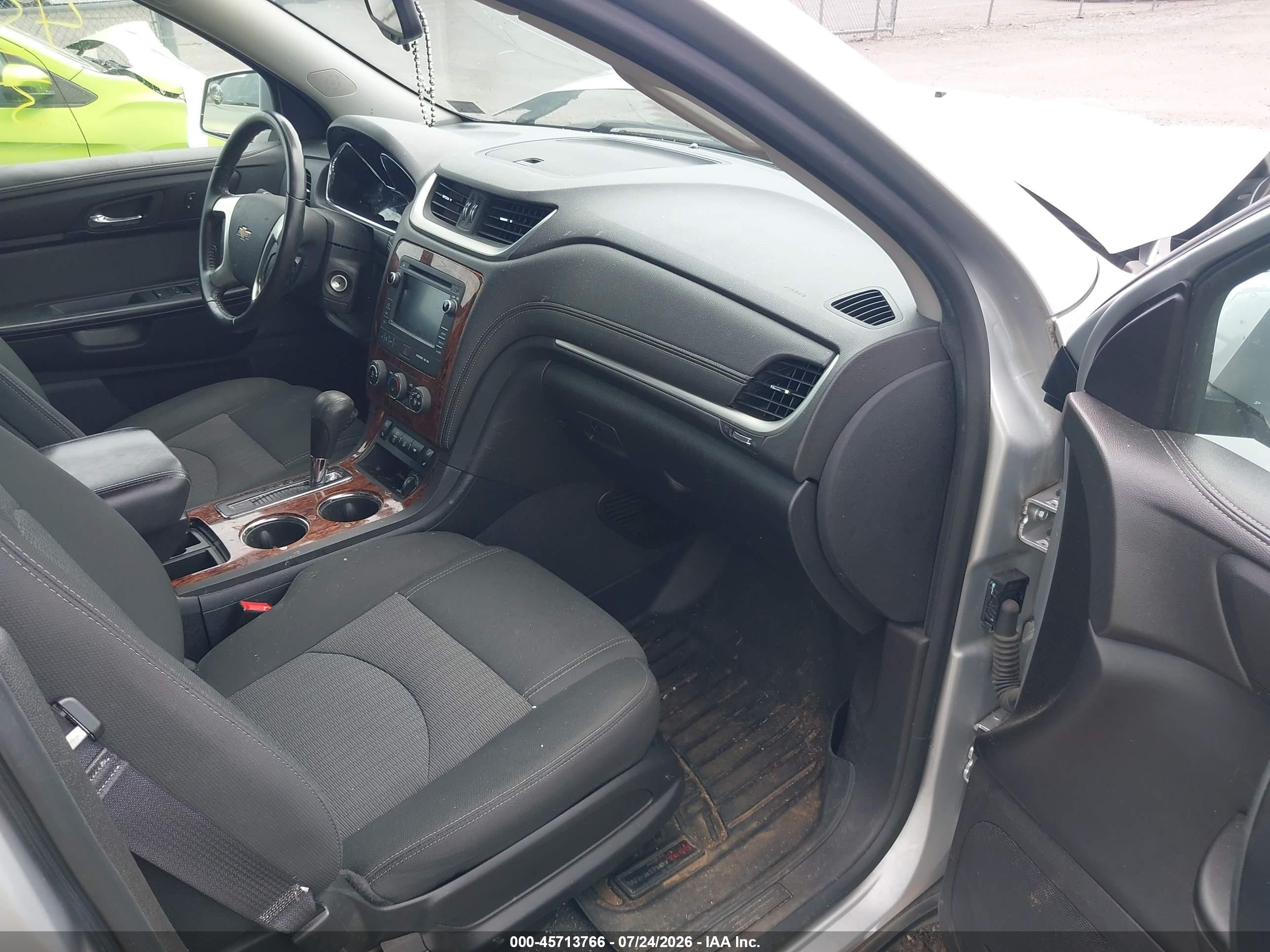 2013 Chevrolet Traverse Lt Silver vin: 1GNKVGKD6DJ269405