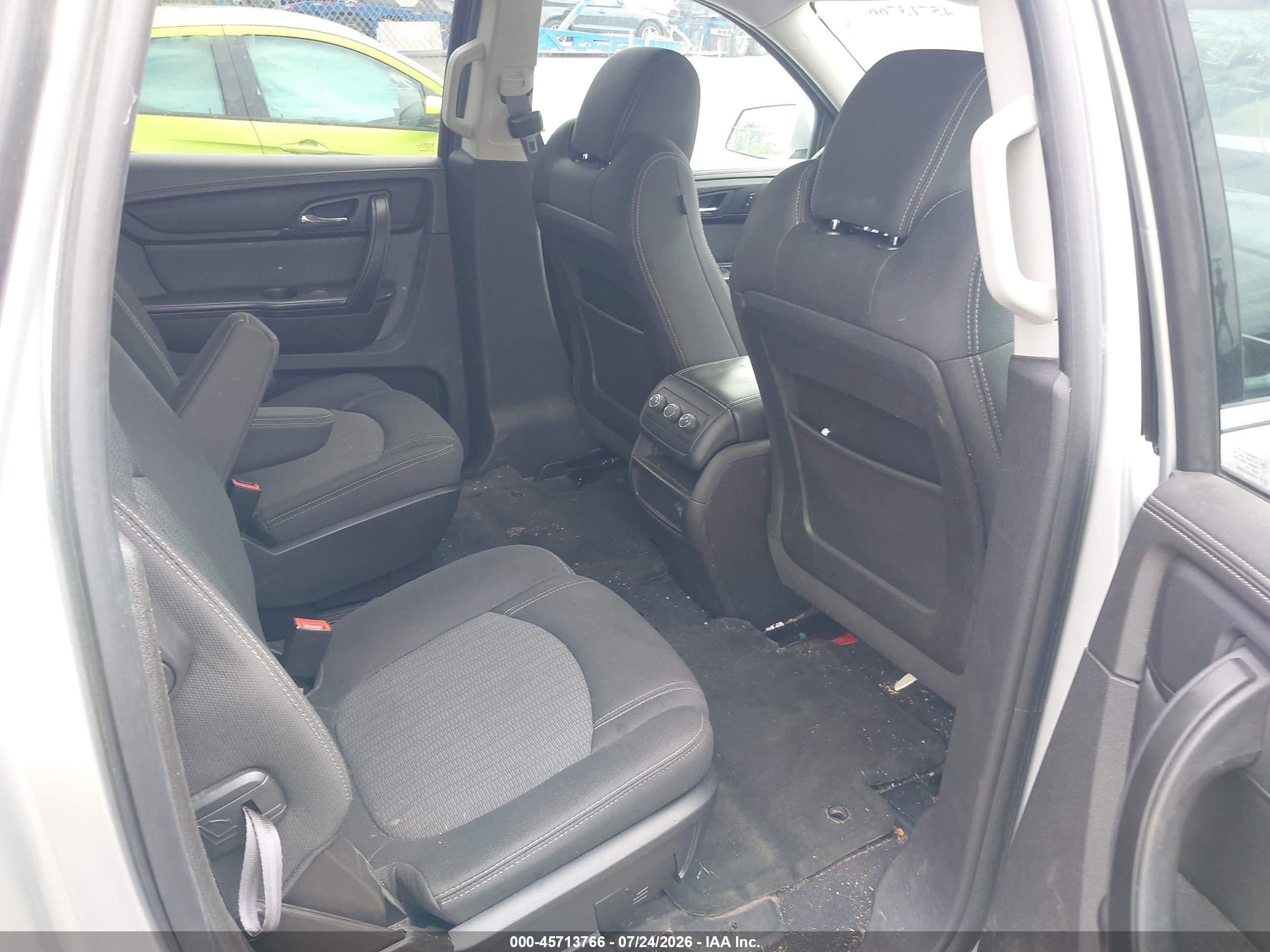 2013 Chevrolet Traverse Lt Silver vin: 1GNKVGKD6DJ269405