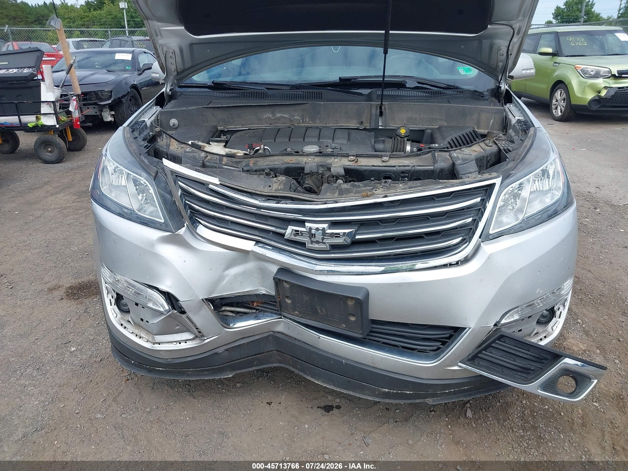2013 Chevrolet Traverse Lt Silver vin: 1GNKVGKD6DJ269405