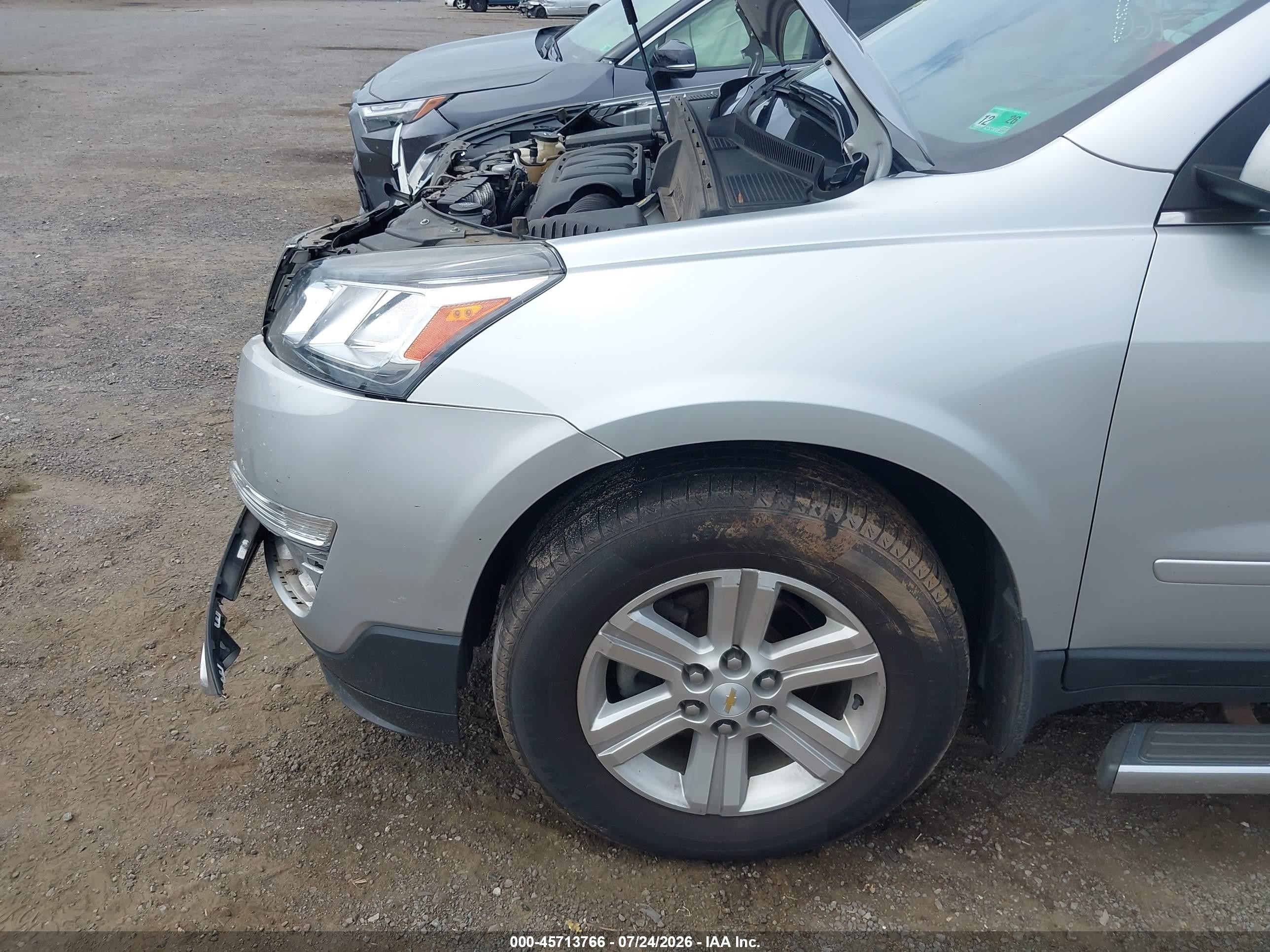 2013 Chevrolet Traverse Lt Silver vin: 1GNKVGKD6DJ269405