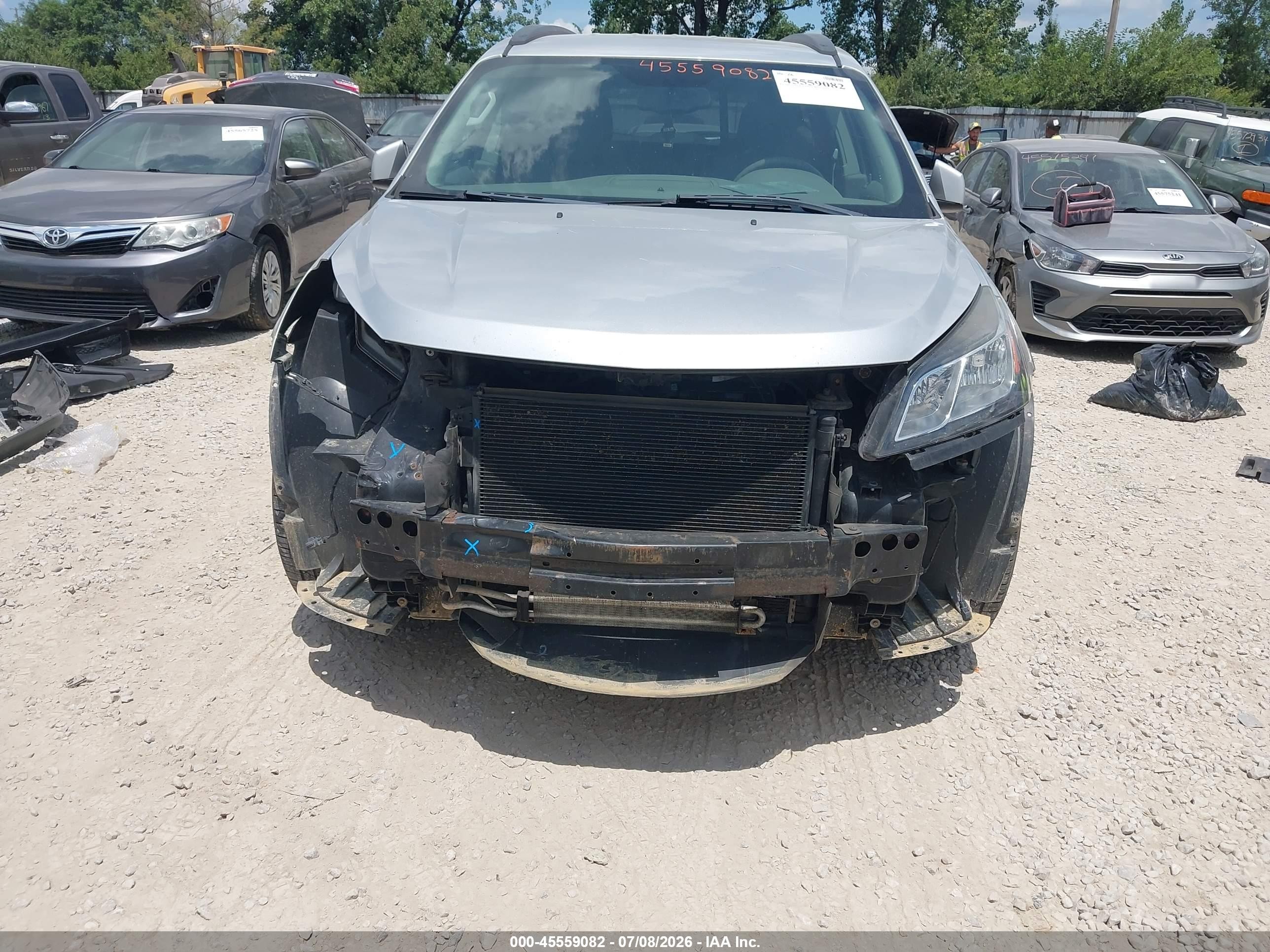 2014 Chevrolet Traverse 1lt Silver vin: 1GNKVGKD6EJ216074