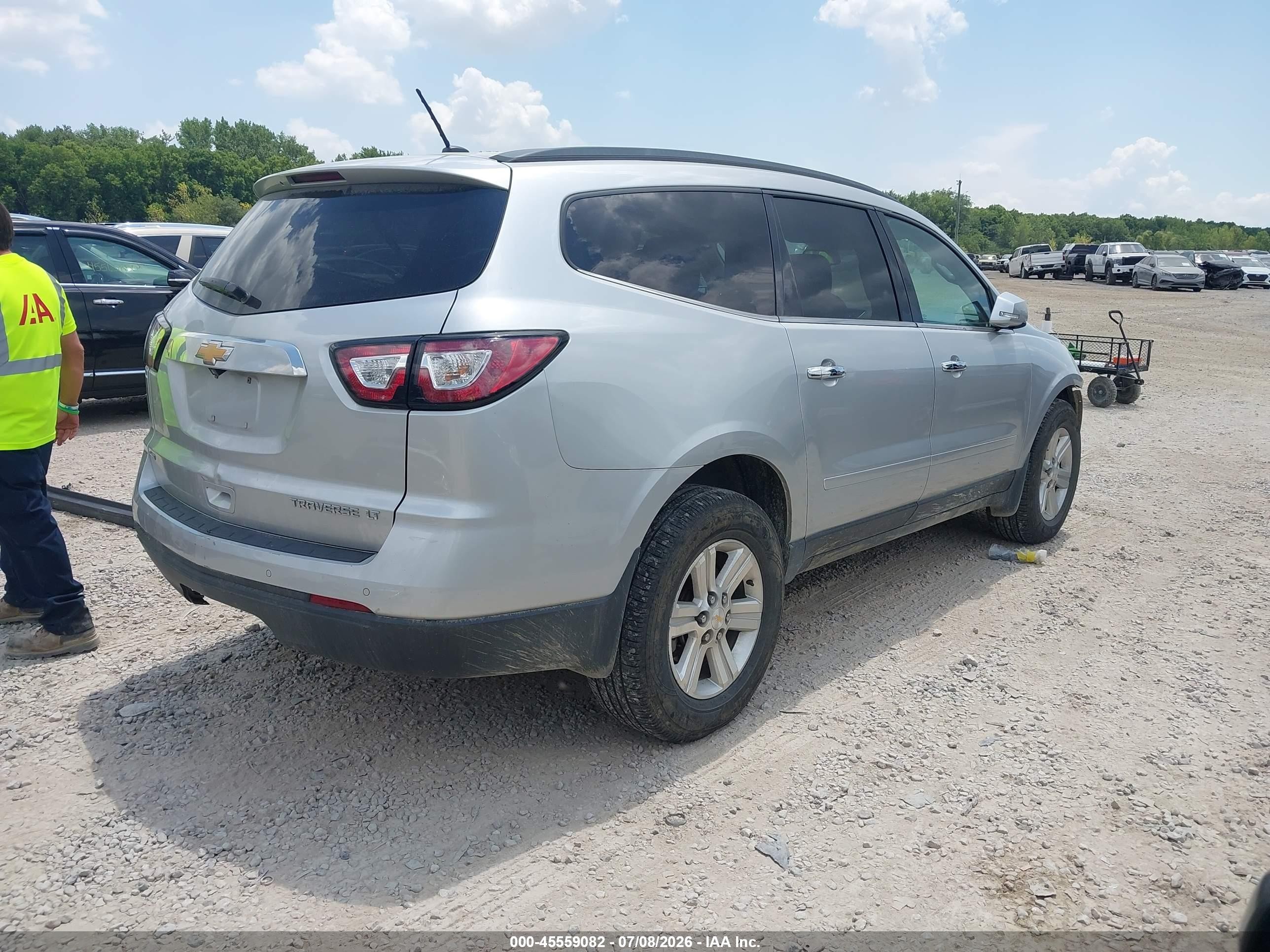 2014 Chevrolet Traverse 1lt Silver vin: 1GNKVGKD6EJ216074