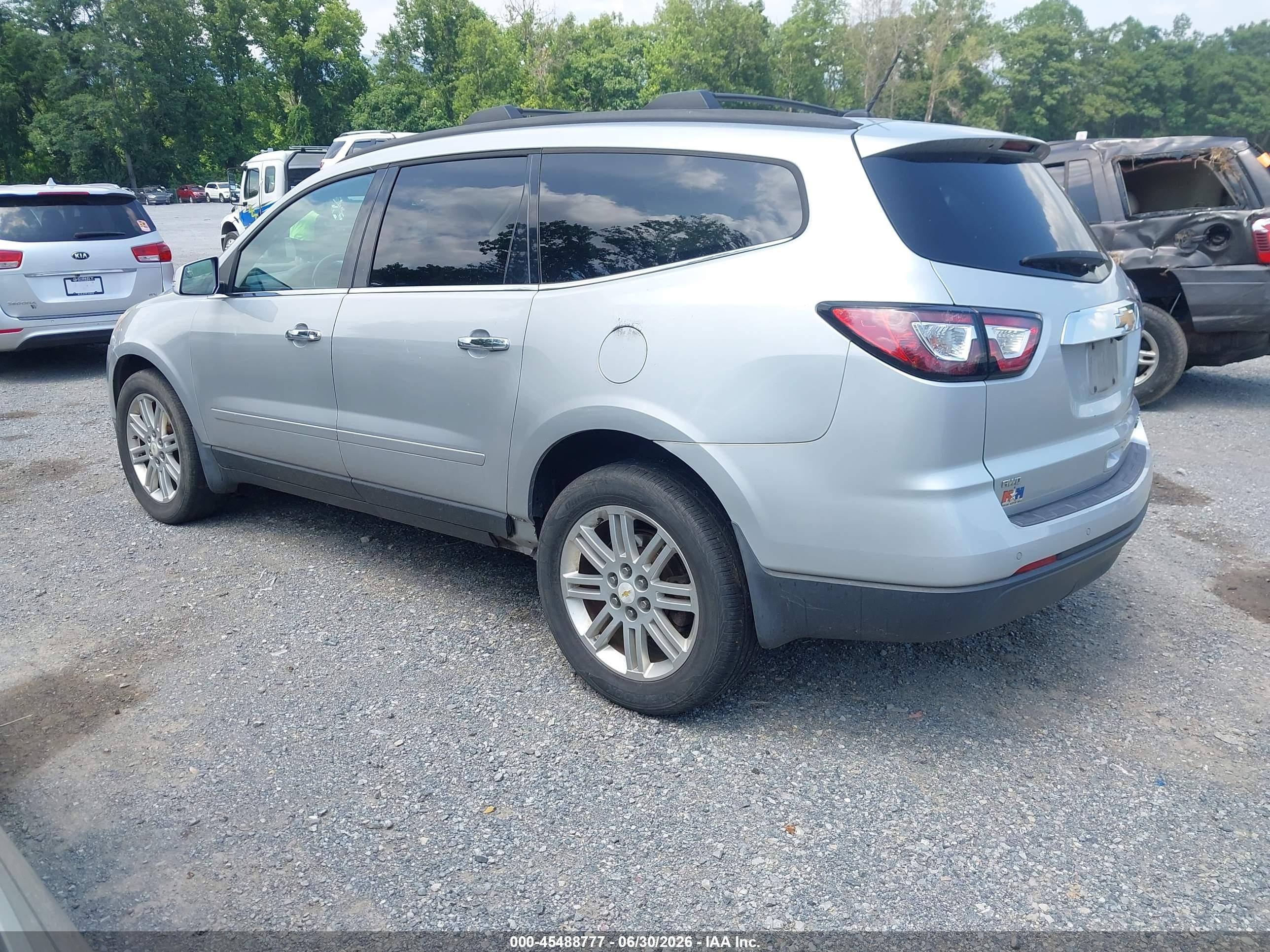 2013 Chevrolet Traverse Lt Серебряный vin: 1GNKVGKD7DJ114913