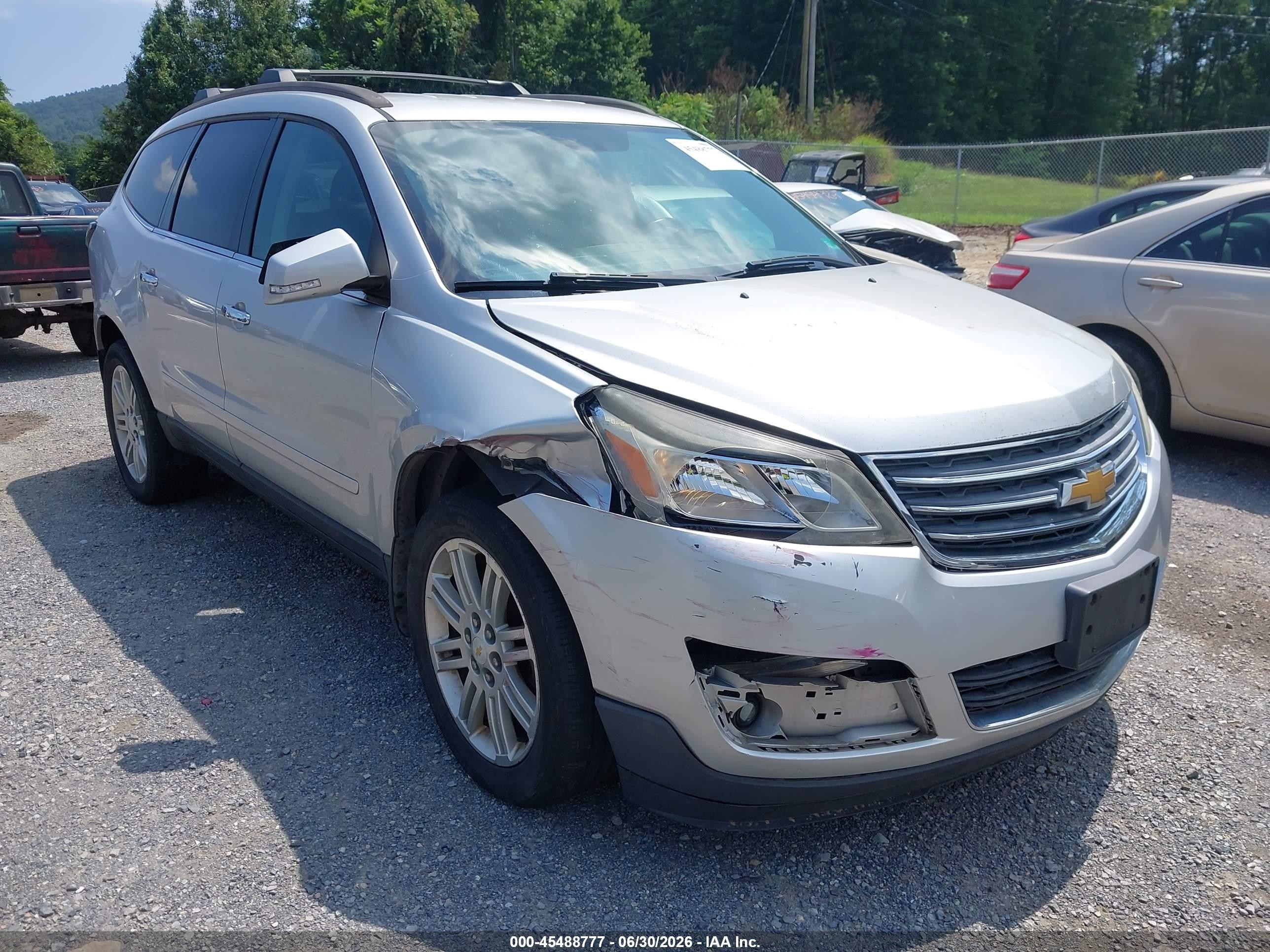 2013 Chevrolet Traverse Lt Серебряный vin: 1GNKVGKD7DJ114913