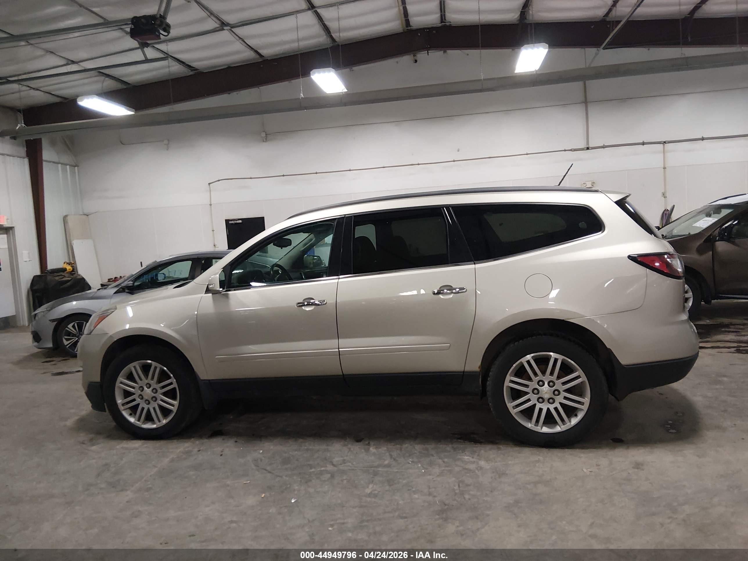 2013 Chevrolet Traverse 1lt Gold vin: 1GNKVGKD7DJ131372