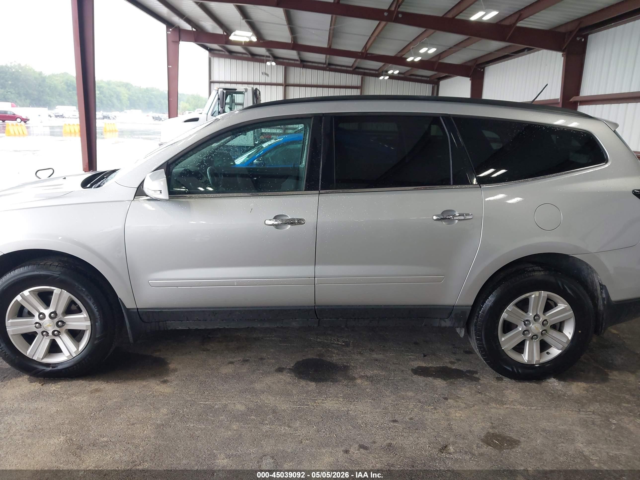 2013 Chevrolet Traverse 1lt Silver vin: 1GNKVGKD7DJ213358