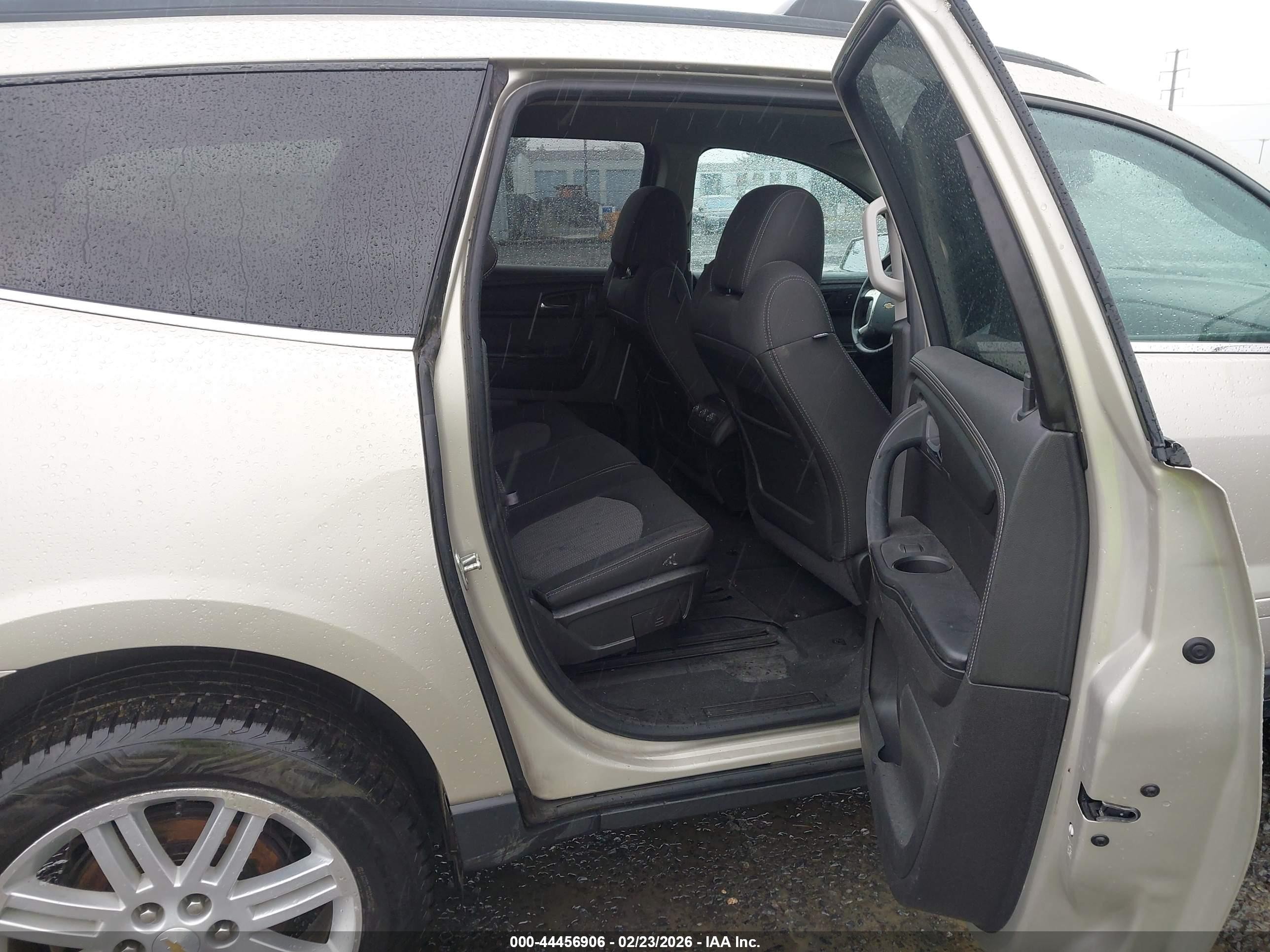 2014 Chevrolet Traverse 1lt Коричневый vin: 1GNKVGKD7EJ115139