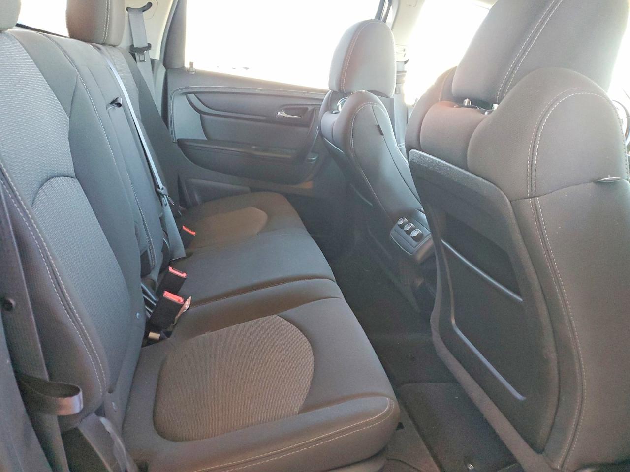 2015 Chevrolet Traverse Lt Silver vin: 1GNKVGKD7FJ148630