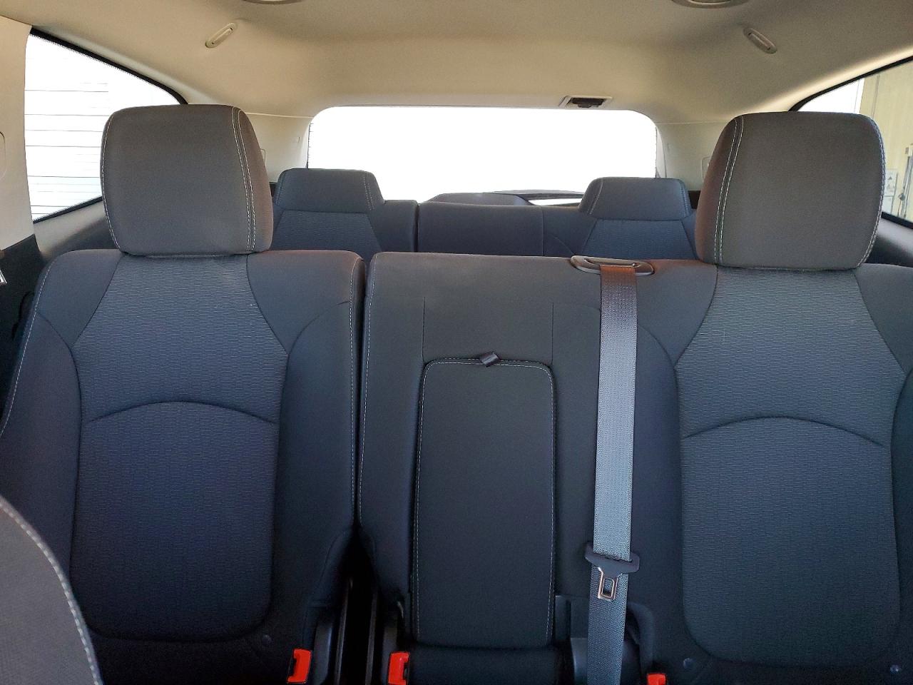 2015 Chevrolet Traverse Lt Silver vin: 1GNKVGKD7FJ148630
