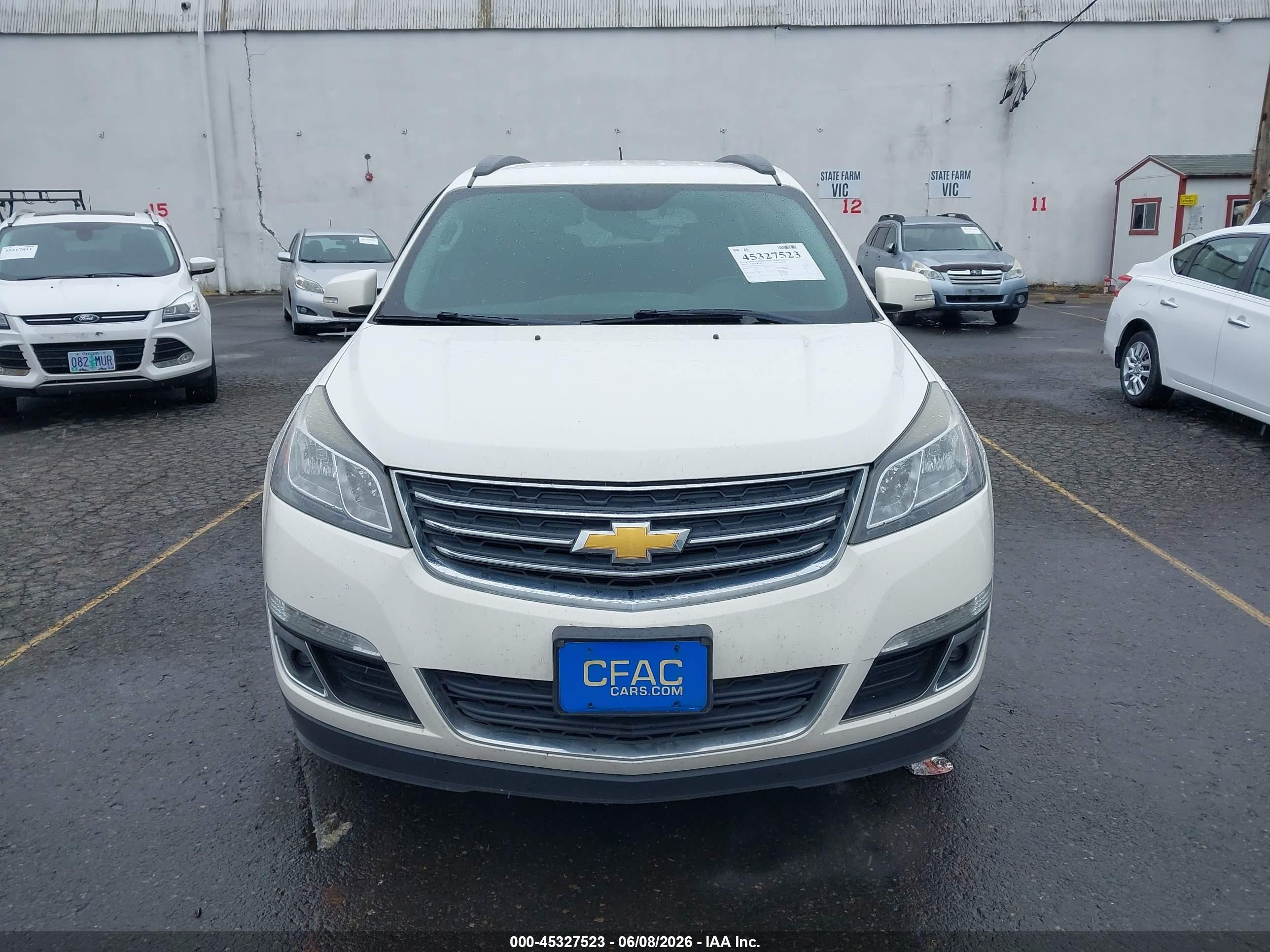 2015 Chevrolet Traverse 1lt White vin: 1GNKVGKD7FJ302432