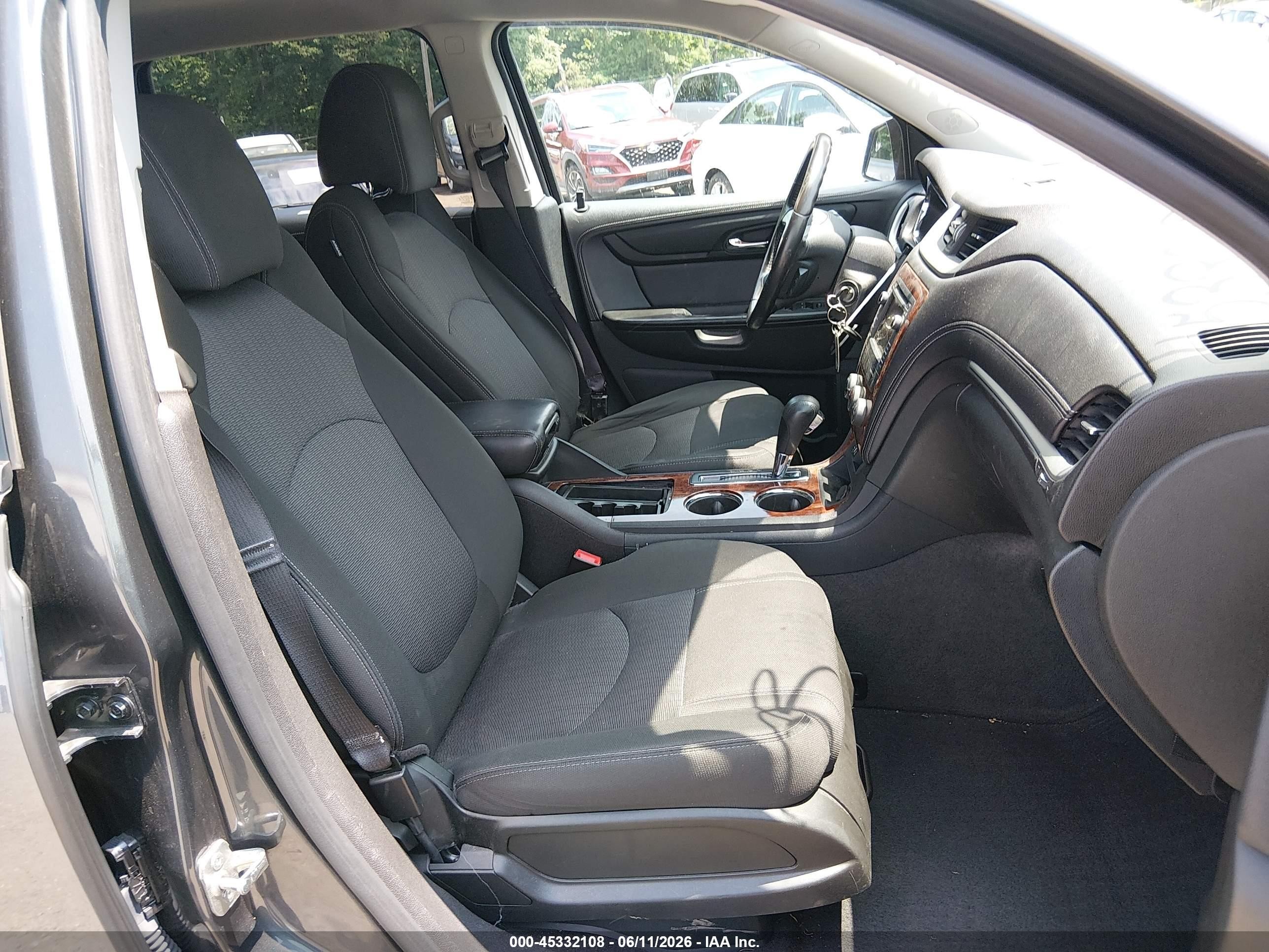 2013 Chevrolet Traverse 1lt Gray vin: 1GNKVGKD8DJ198322