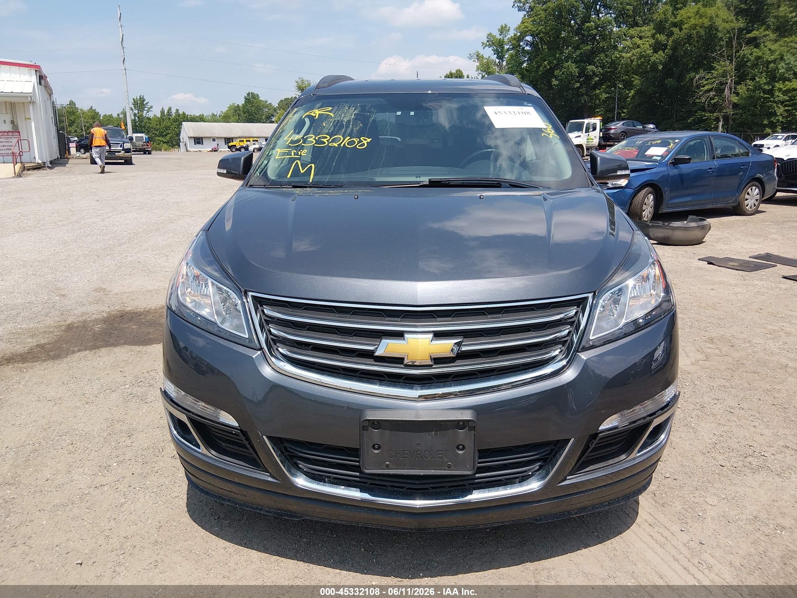 2013 Chevrolet Traverse 1lt Gray vin: 1GNKVGKD8DJ198322