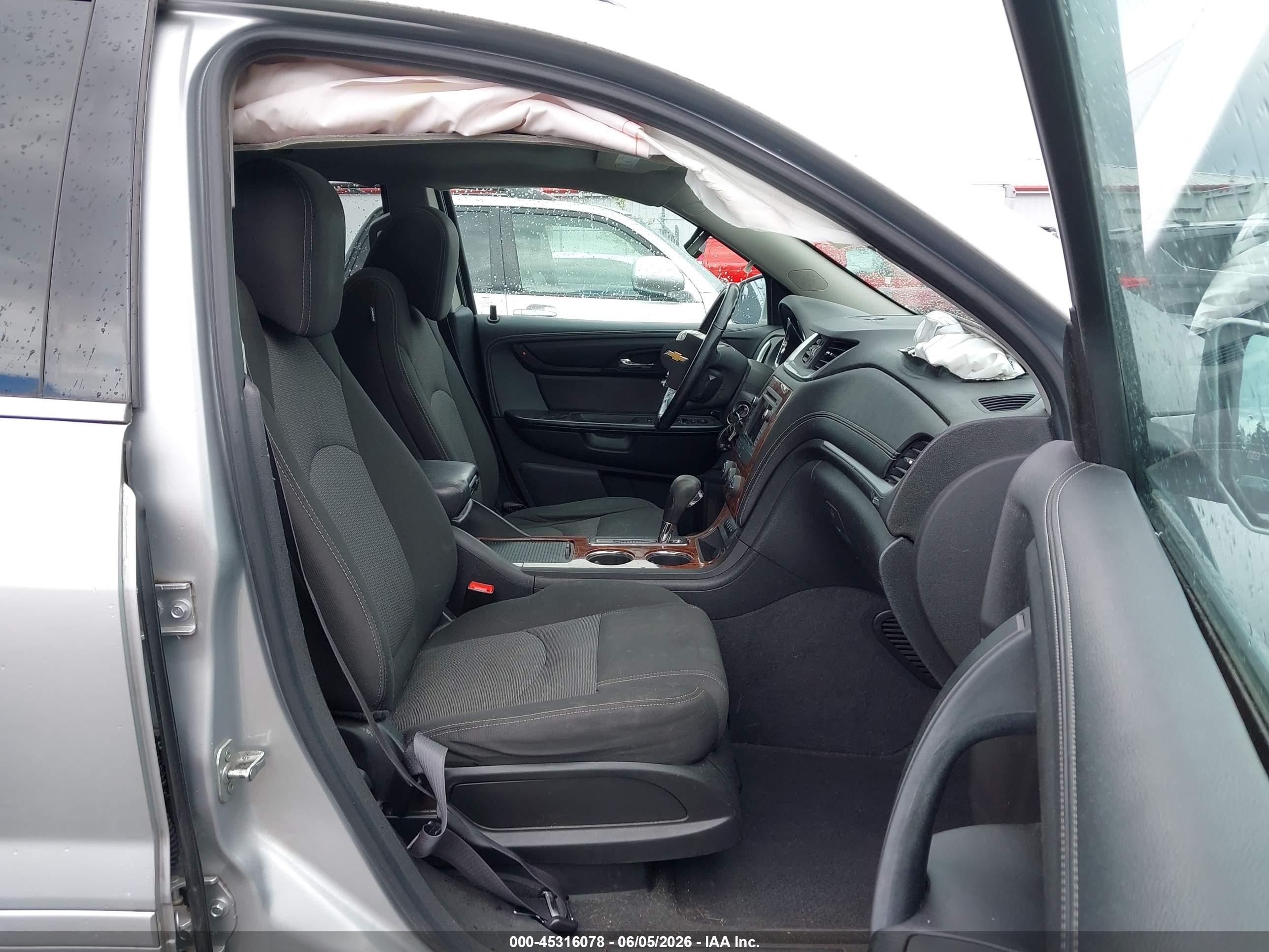 2014 Chevrolet Traverse 1lt Silver vin: 1GNKVGKD8EJ367174