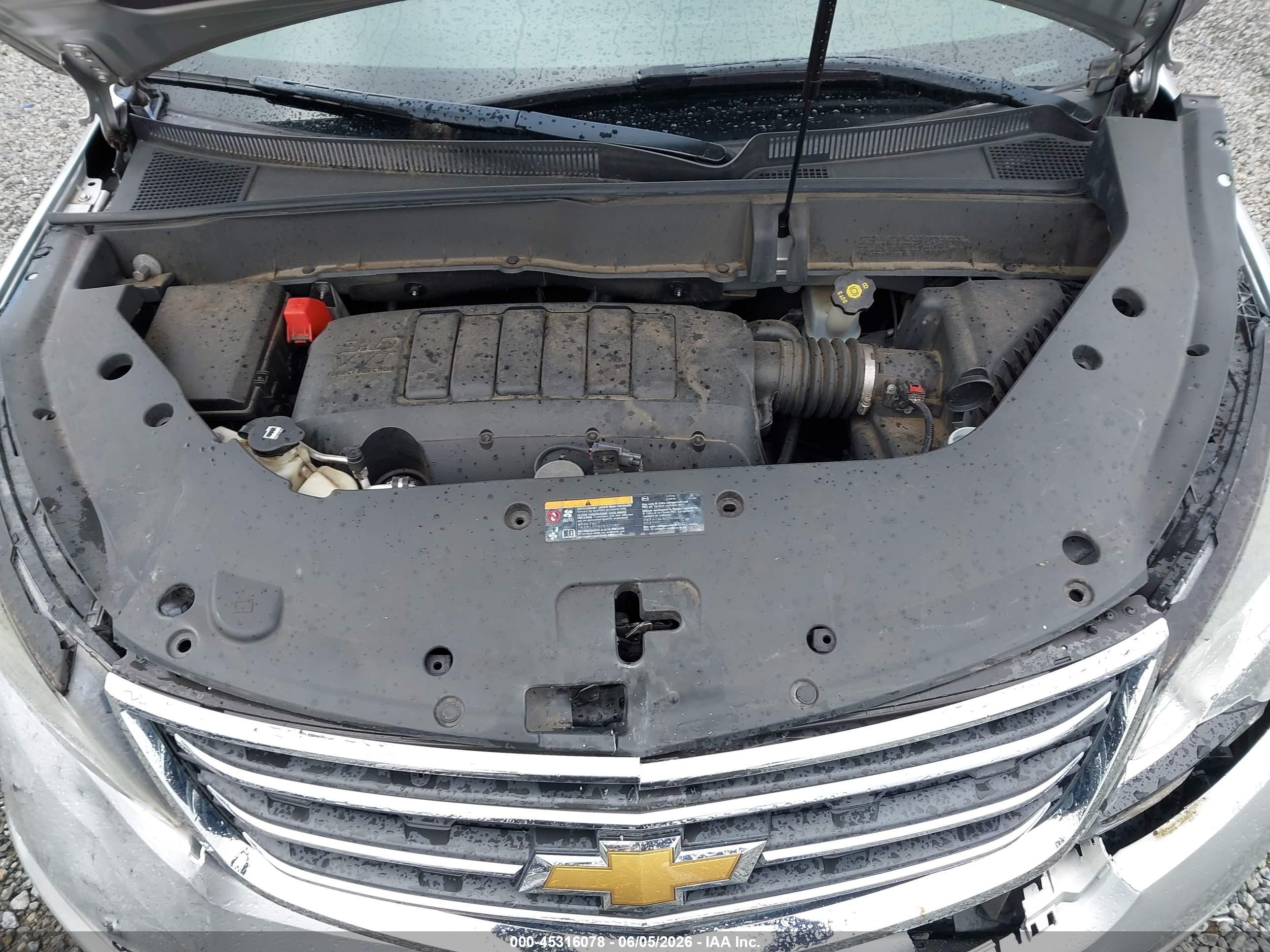 2014 Chevrolet Traverse 1lt Silver vin: 1GNKVGKD8EJ367174