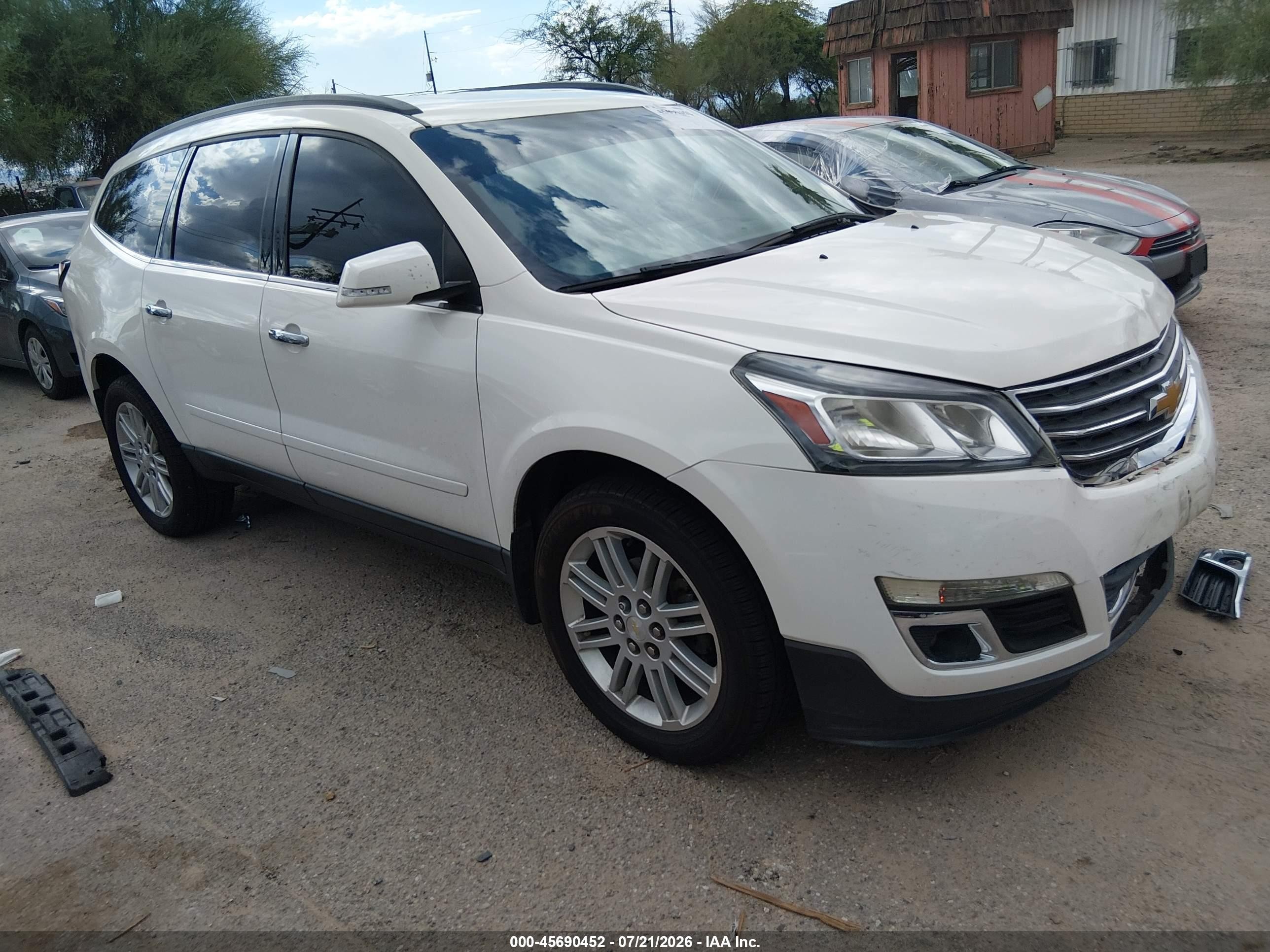 2015 Chevrolet Traverse Lt White vin: 1GNKVGKD8FJ188991