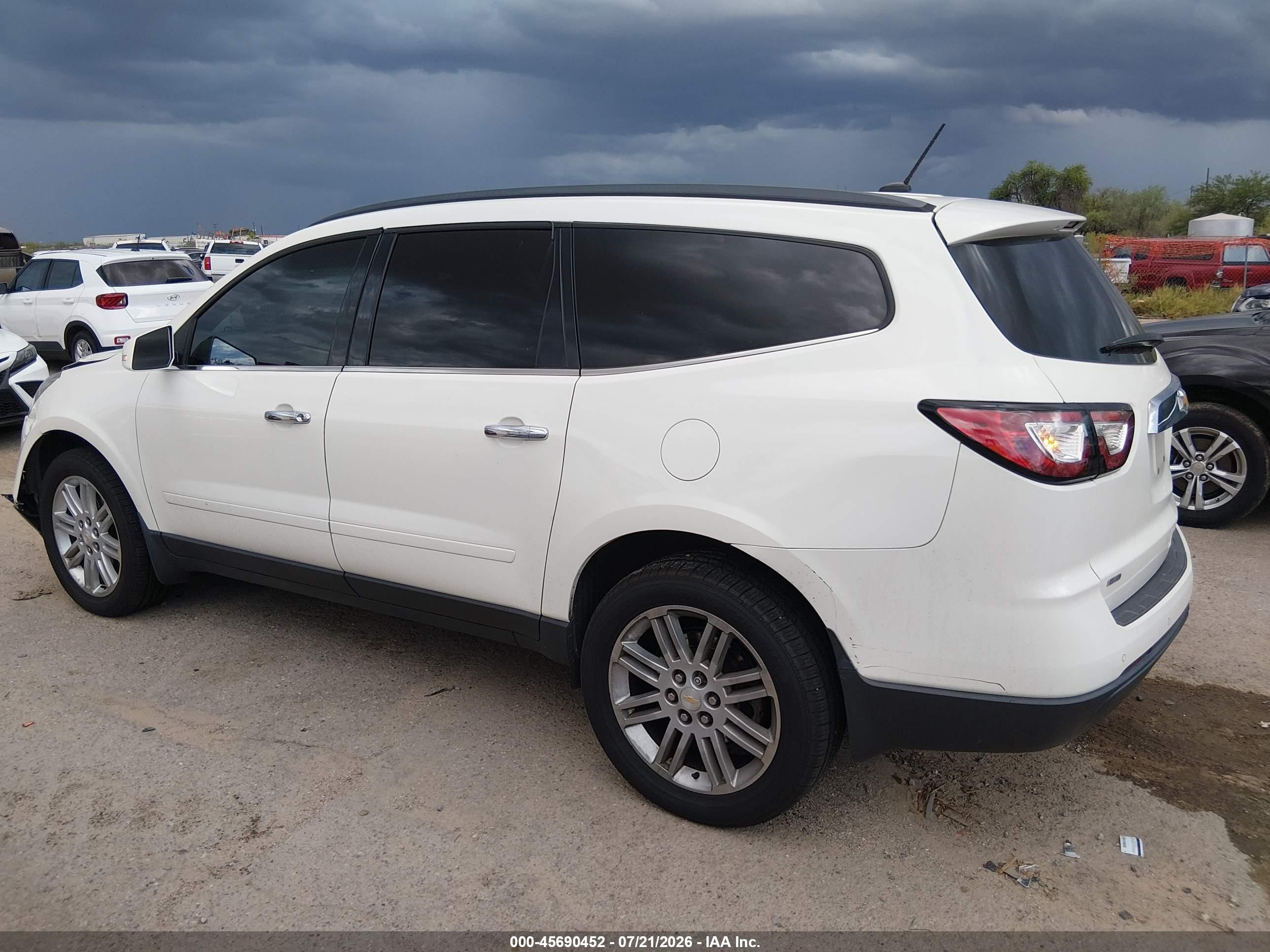 2015 Chevrolet Traverse Lt White vin: 1GNKVGKD8FJ188991