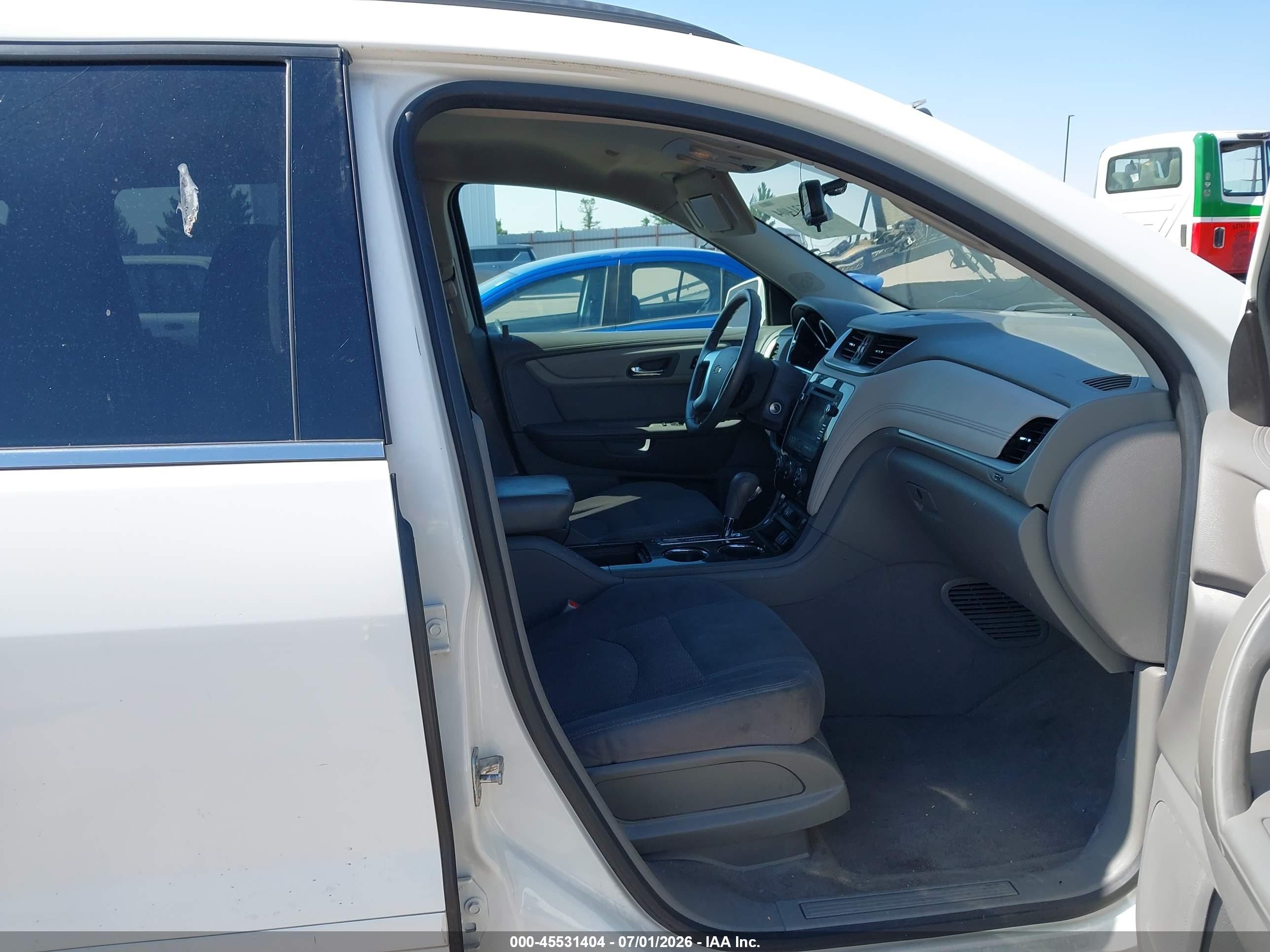 2015 Chevrolet Traverse Lt White vin: 1GNKVGKD8FJ226669