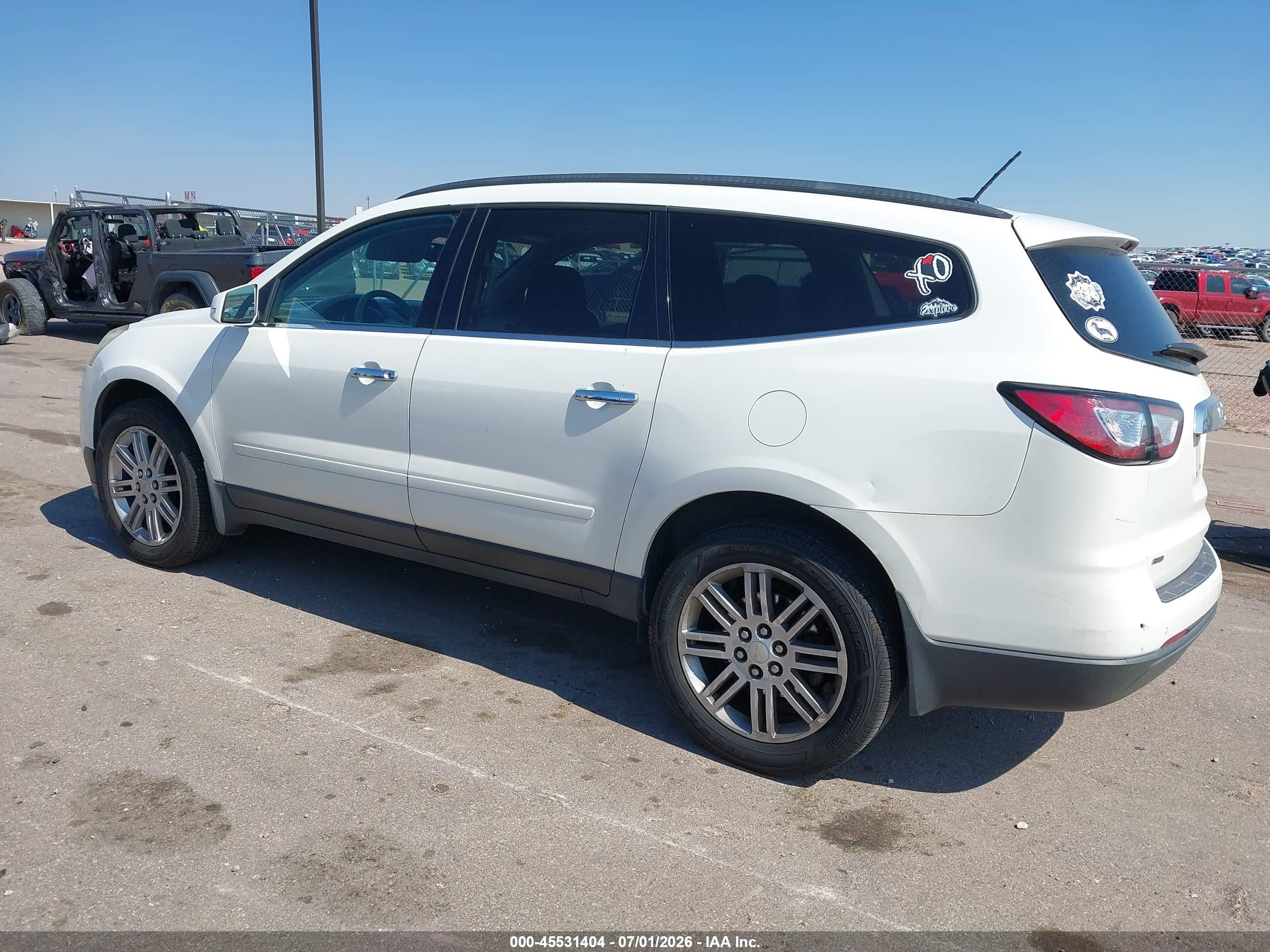 2015 Chevrolet Traverse Lt White vin: 1GNKVGKD8FJ226669