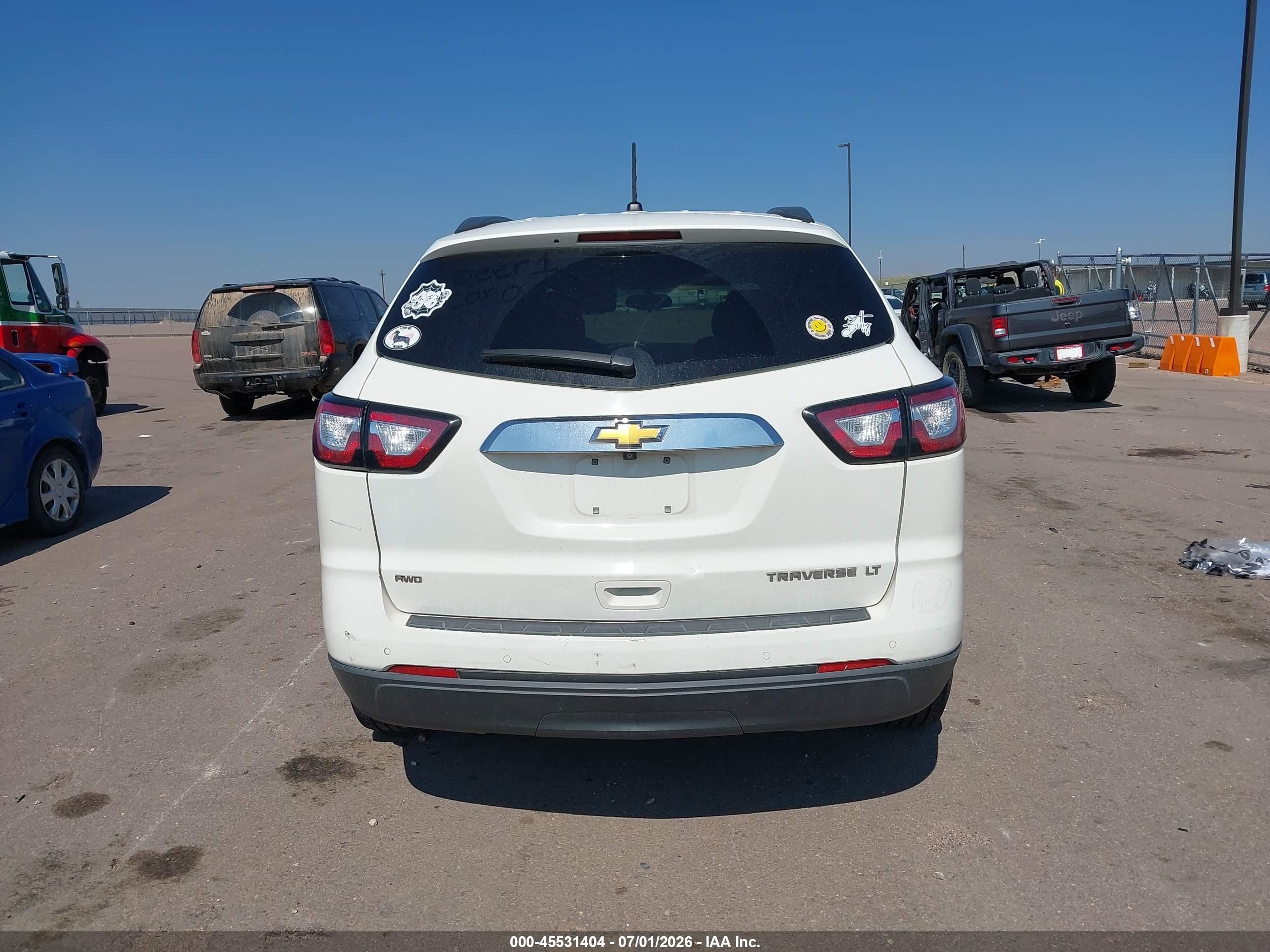 2015 Chevrolet Traverse Lt White vin: 1GNKVGKD8FJ226669