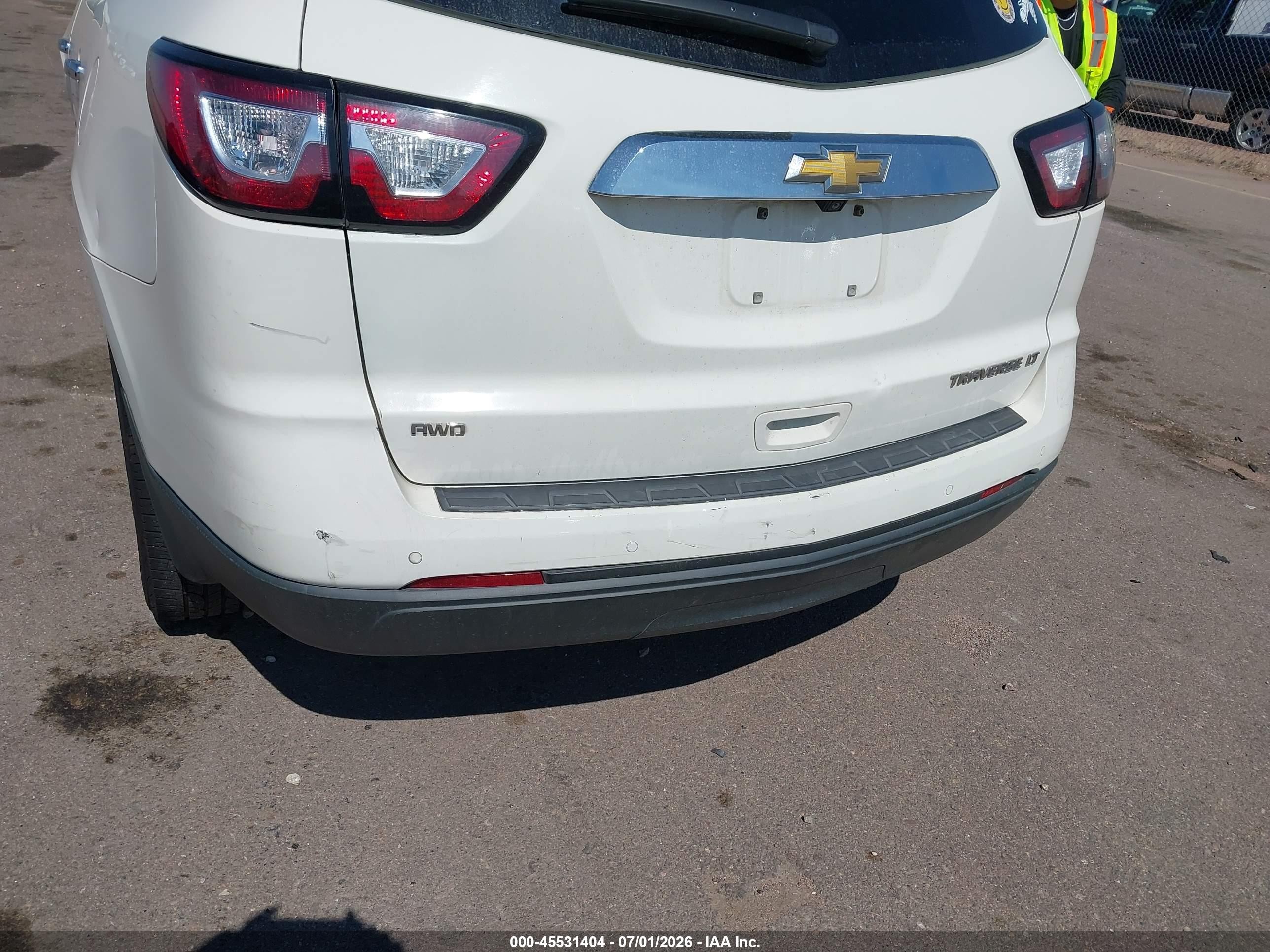2015 Chevrolet Traverse Lt White vin: 1GNKVGKD8FJ226669