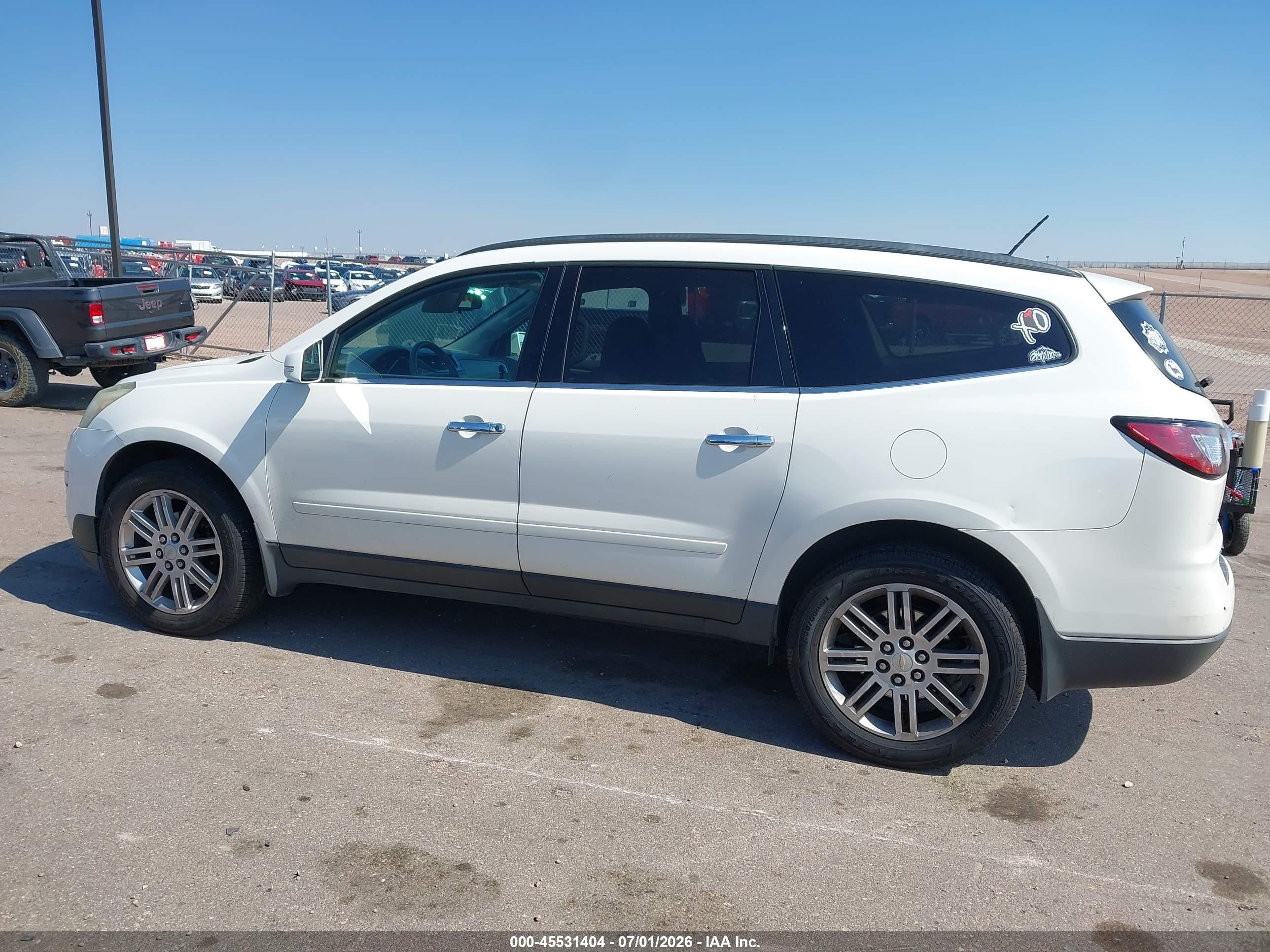 2015 Chevrolet Traverse Lt White vin: 1GNKVGKD8FJ226669