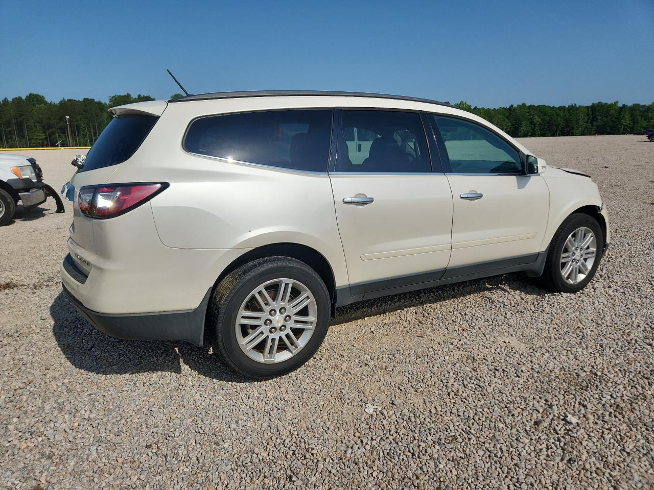 2015 Chevrolet Traverse Lt White vin: 1GNKVGKD8FJ305226